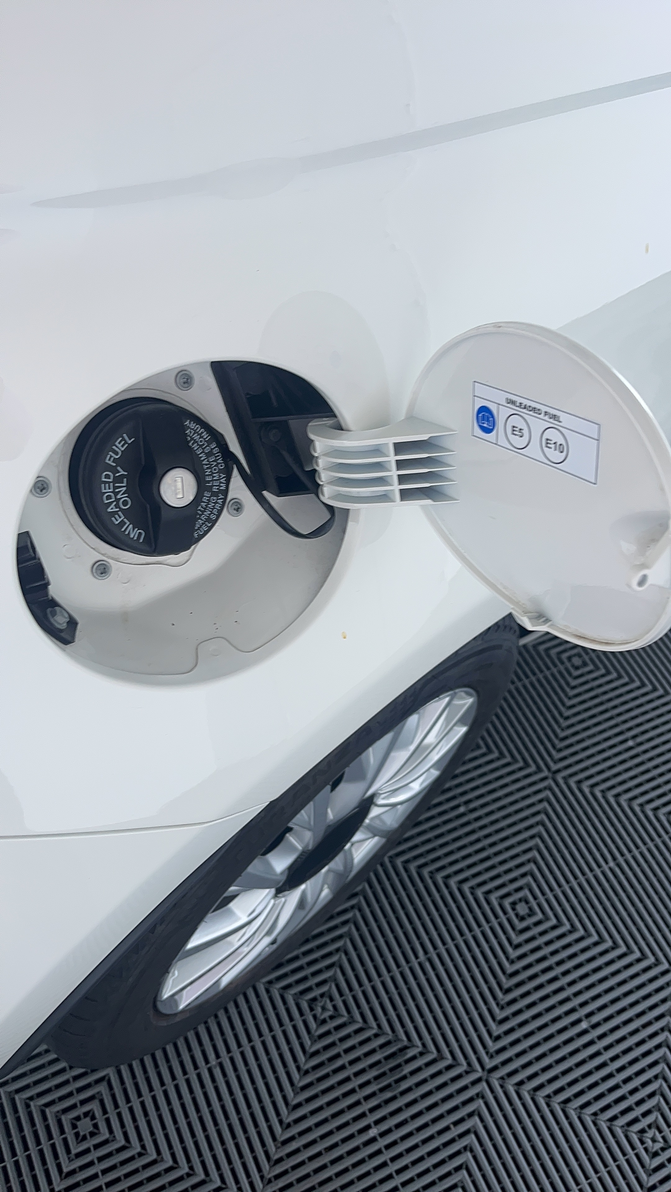 FIAT 500C 1.0 70 ch Hybride BSG S/S Dolcevita - Véhicule Occasion - Océane Auto FIAT 500C 1.0 70 ch Hybride BSG S/S Dolcevita - Véhicule Occasion Océane Auto