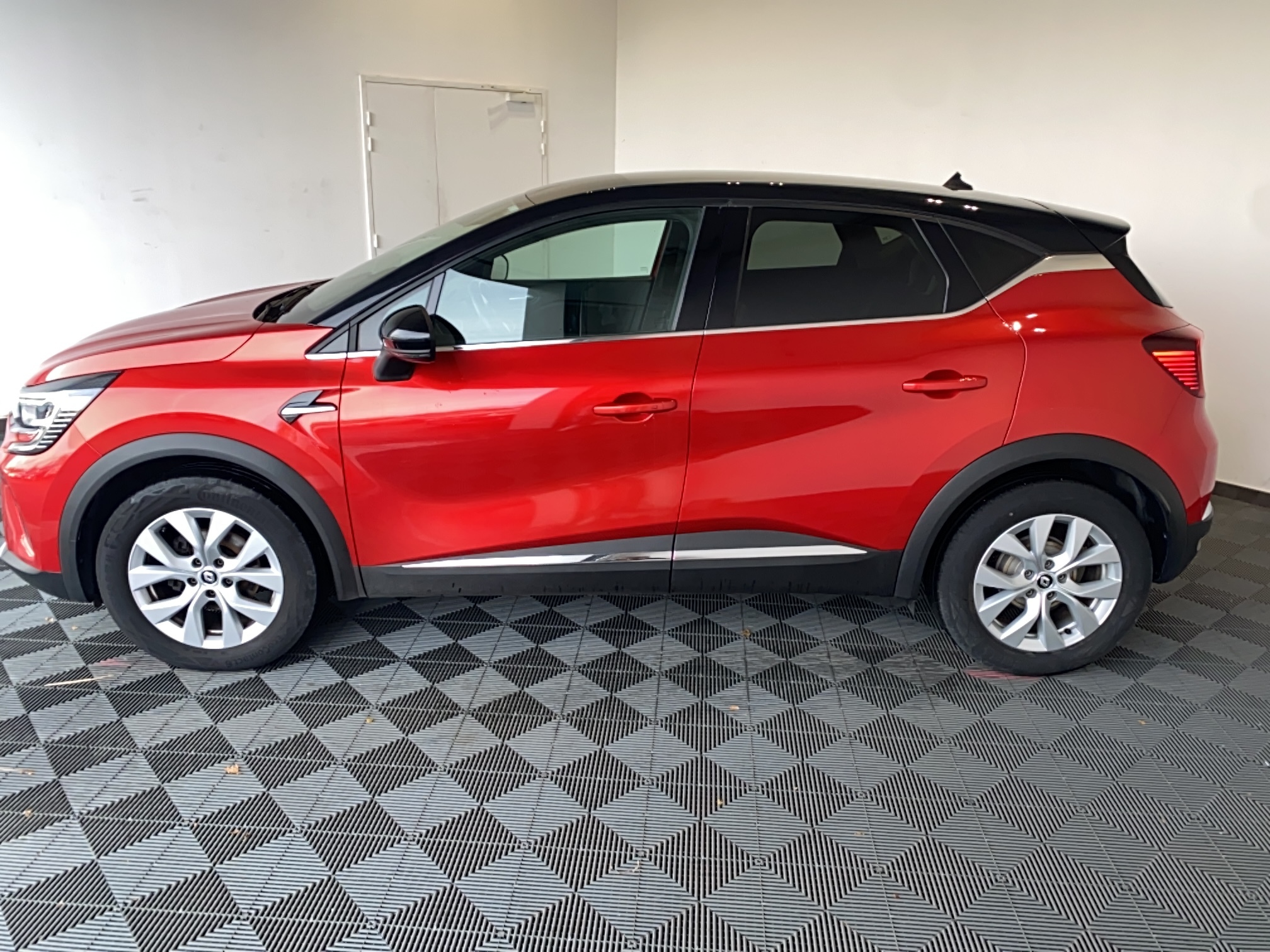 RENAULT Captur TCe 90 - 21 Zen - Véhicule Occasion Océane Auto