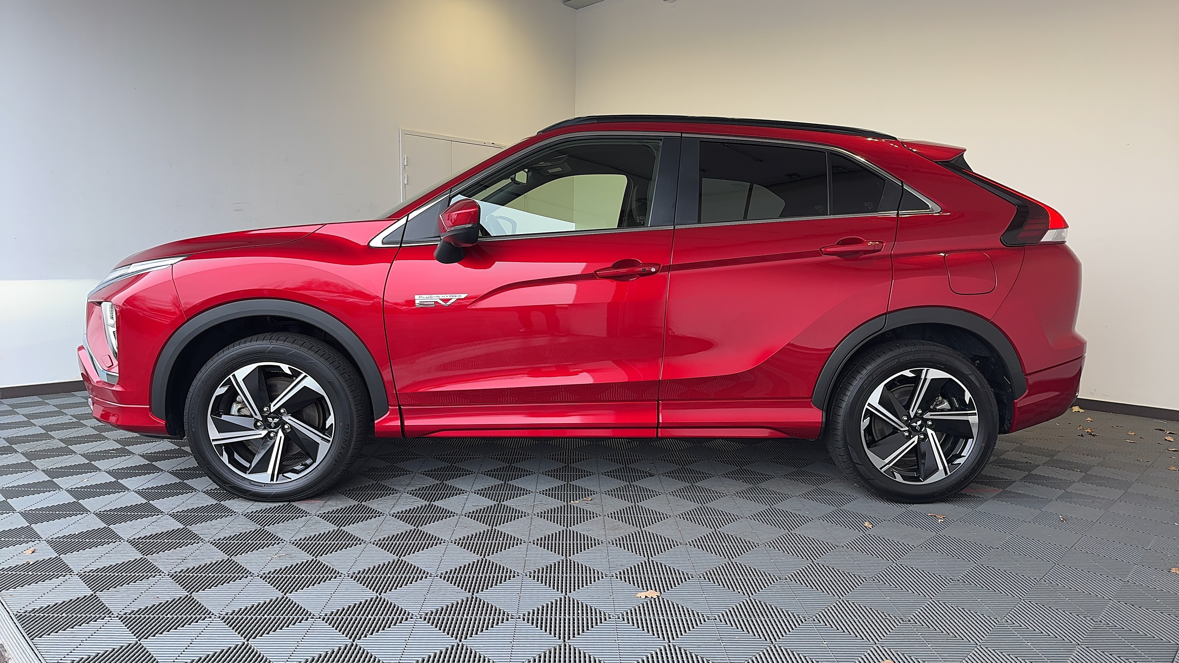 MITSUBISHI Eclipse Cross 2.4 MIVEC PHEV Twin Motor 4WD Intense Design - Véhicule Occasion Océane Auto