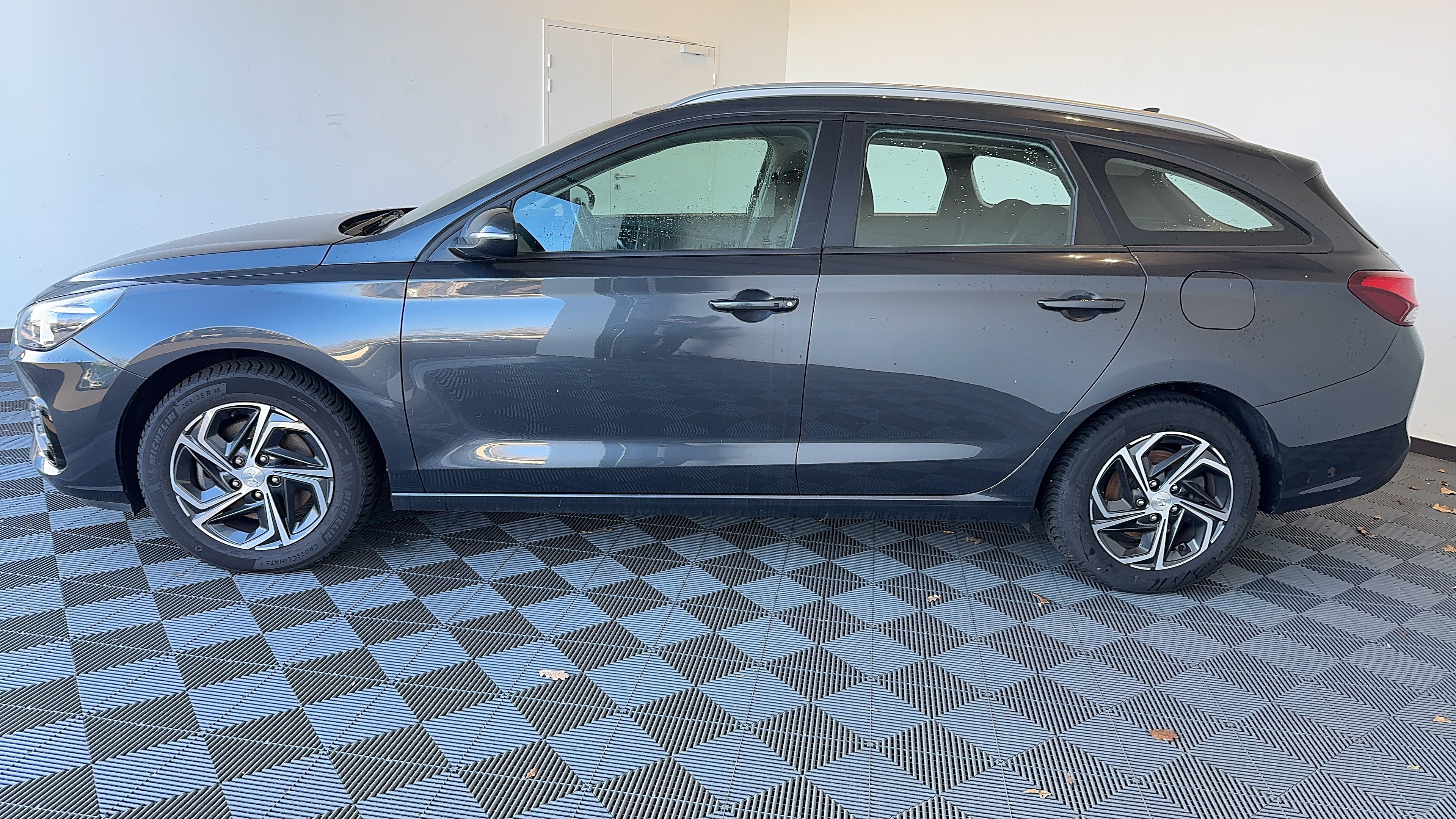 HYUNDAI i30 SW 1.6 CRDi 115 DCT-7 Business - Véhicule Occasion - Océane Auto HYUNDAI i30 SW 1.6 CRDi 115 DCT-7 Business - Véhicule Occasion Océane Auto