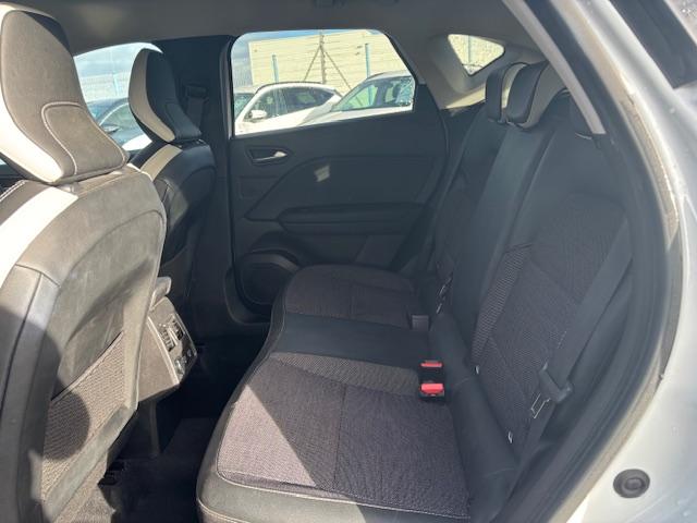 RENAULT Captur TCe 90 - 21 Zen - Véhicule Occasion - Océane Auto RENAULT Captur TCe 90 - 21 Zen - Véhicule Occasion Océane Auto