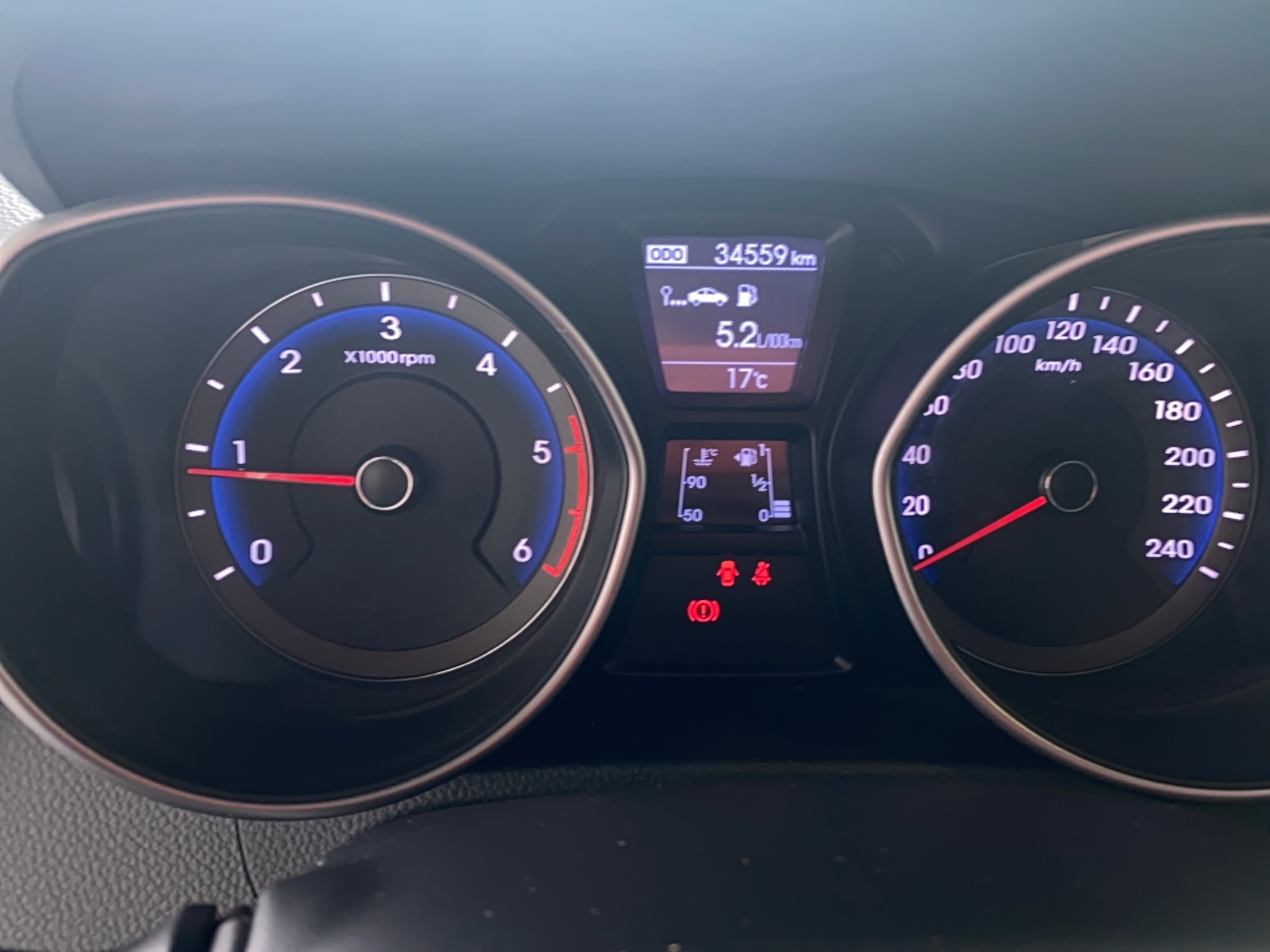 HYUNDAI i30 1.6 CRDi 110 Blue Drive Pack Sensation - Véhicule Occasion Océane Auto