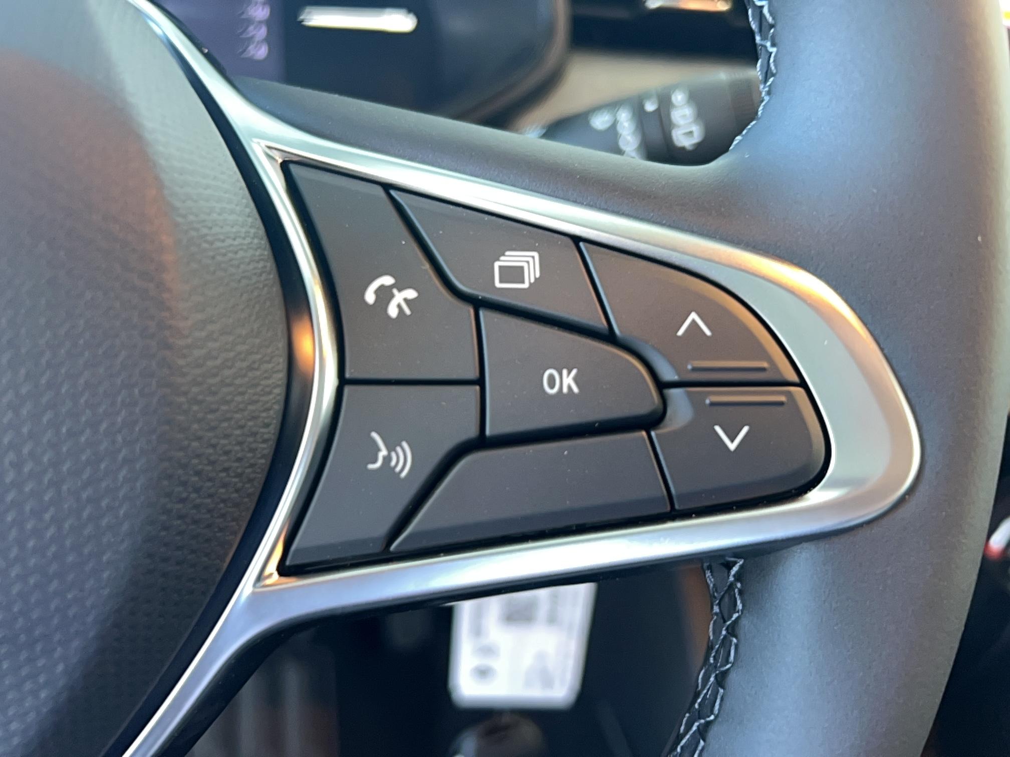 RENAULT Clio Blue dCi 100 ch GSR2 Evolution - Véhicule Occasion - Océane Auto RENAULT Clio Blue dCi 100 ch GSR2 Evolution - Véhicule Occasion Océane Auto