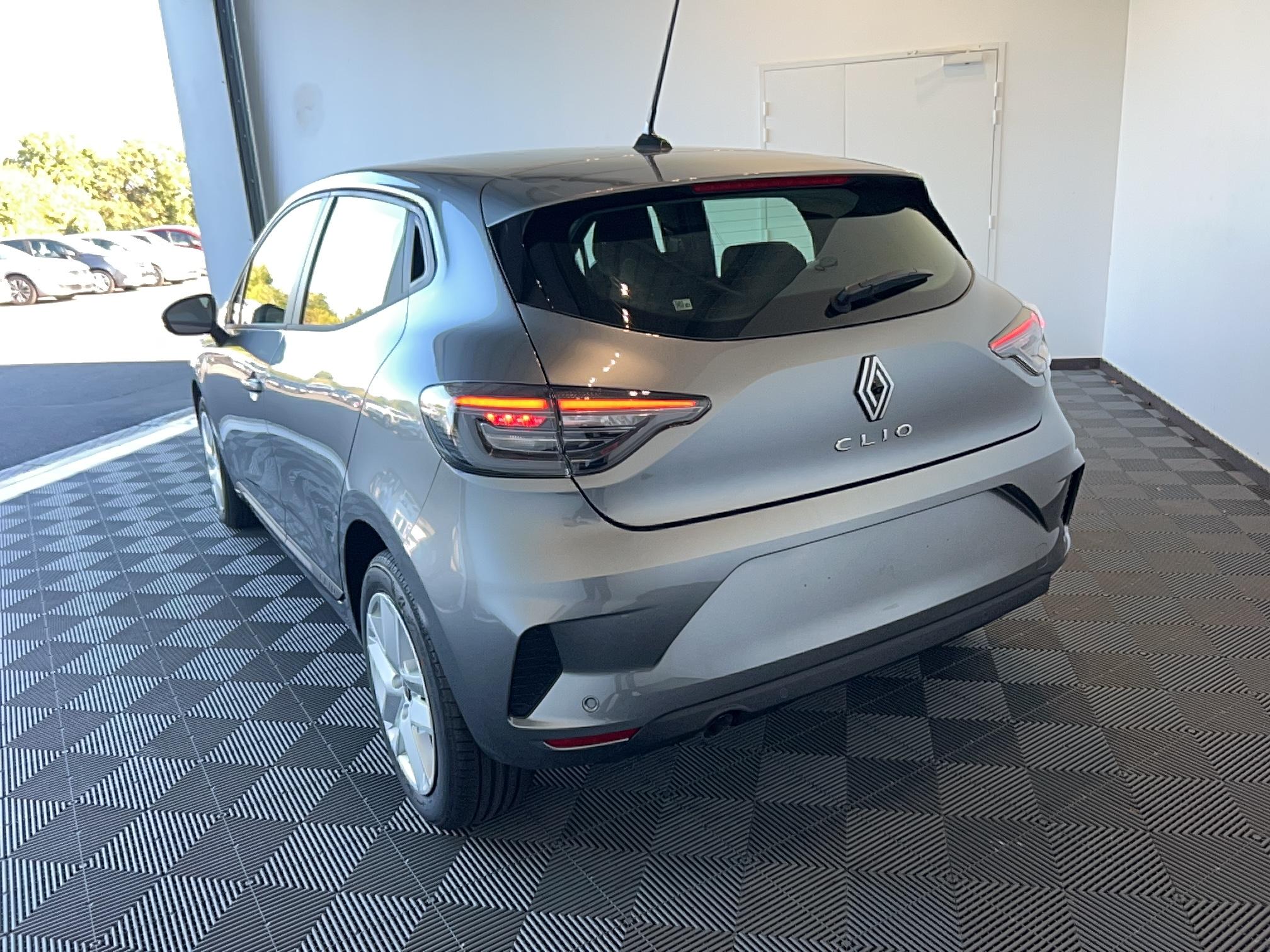 RENAULT Clio Blue dCi 100 ch GSR2 Evolution - Véhicule Occasion - Océane Auto RENAULT Clio Blue dCi 100 ch GSR2 Evolution - Véhicule Occasion Océane Auto