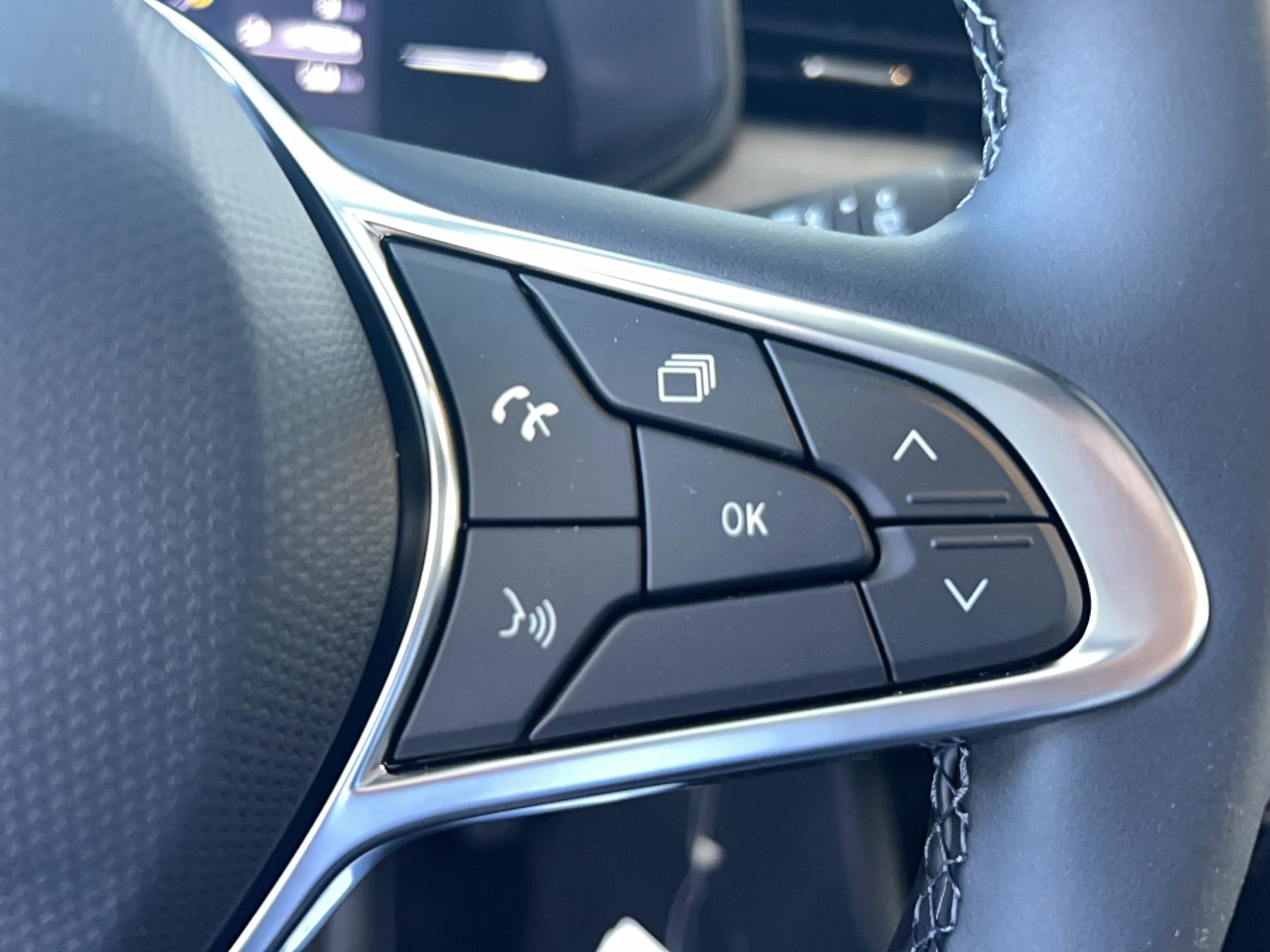 RENAULT Clio Blue dCi 100 ch GSR2 Evolution - Véhicule Occasion - Océane Auto RENAULT Clio Blue dCi 100 ch GSR2 Evolution - Véhicule Occasion Océane Auto