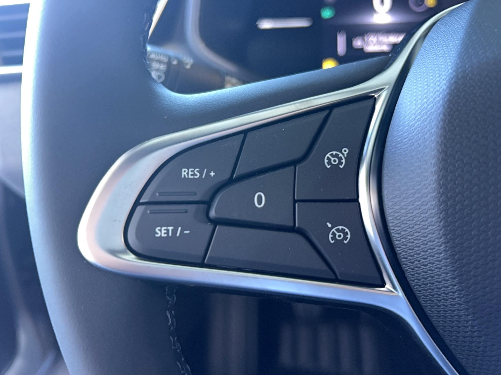 RENAULT Clio Blue dCi 100 ch GSR2 Evolution - Véhicule Occasion - Océane Auto RENAULT Clio Blue dCi 100 ch GSR2 Evolution - Véhicule Occasion Océane Auto