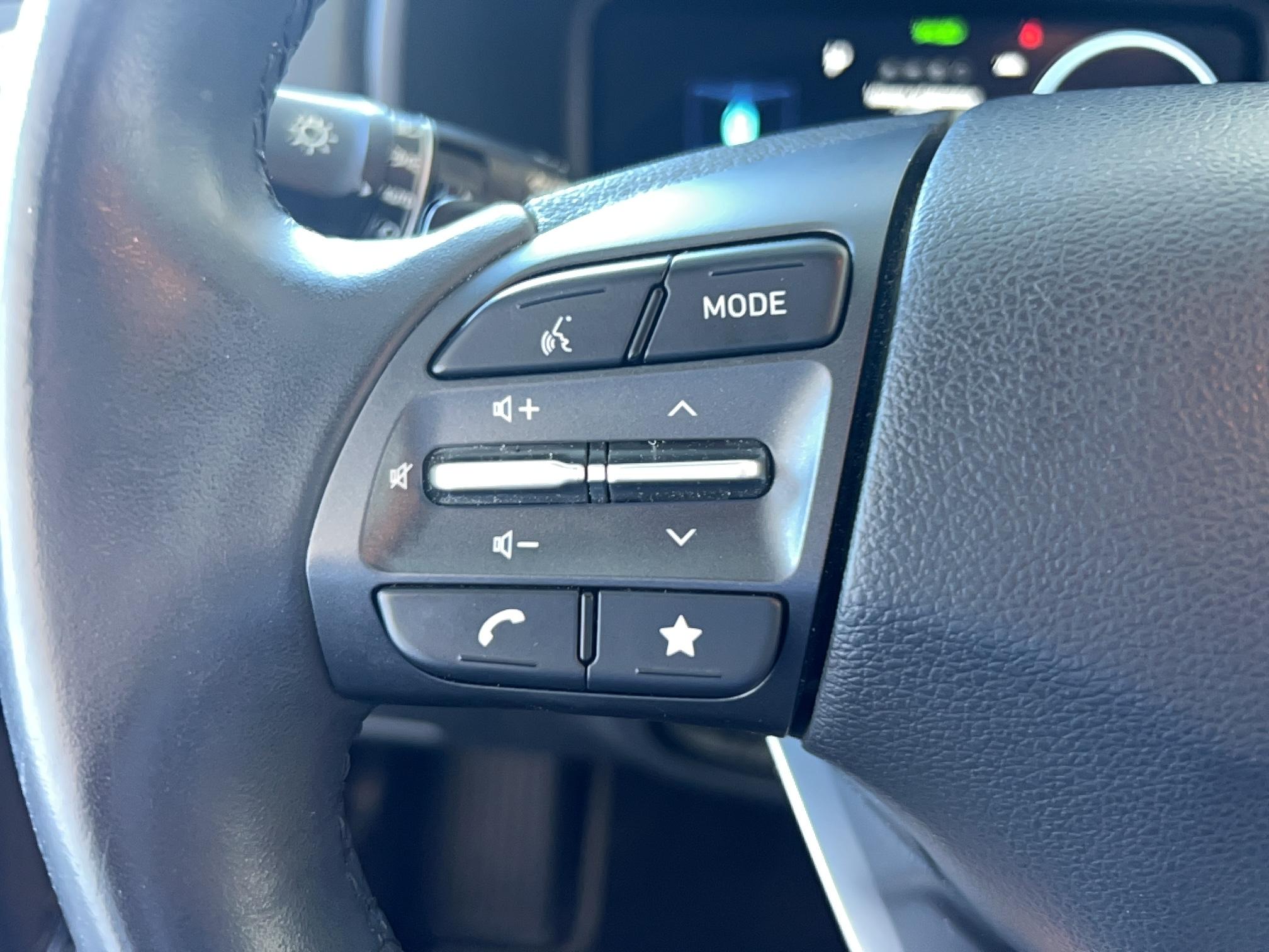 HYUNDAI Kona Electrique 39 kWh - 136 ch Intuitive - Véhicule Occasion - Océane Auto HYUNDAI Kona Electrique 39 kWh - 136 ch Intuitive - Véhicule Occasion Océane Auto