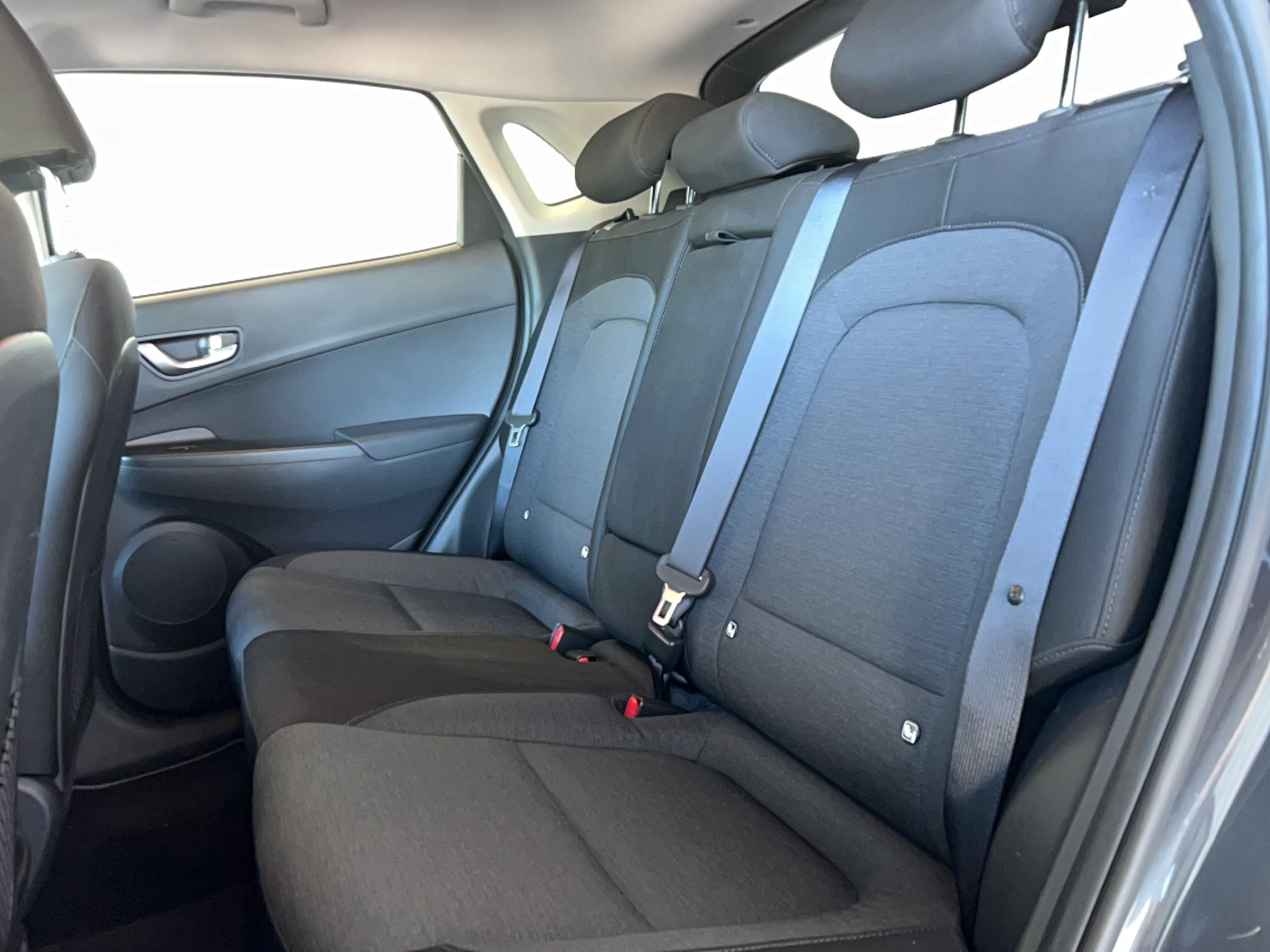 HYUNDAI Kona Electrique 39 kWh - 136 ch Intuitive - Véhicule Occasion - Océane Auto HYUNDAI Kona Electrique 39 kWh - 136 ch Intuitive - Véhicule Occasion Océane Auto