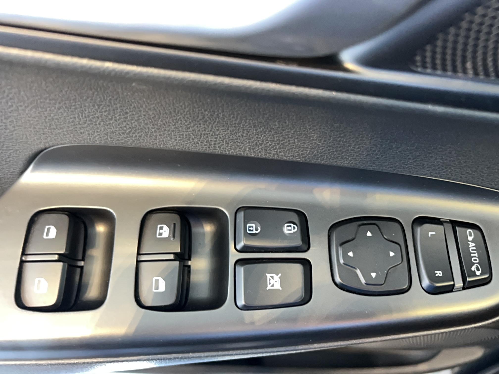 HYUNDAI Kona Electrique 39 kWh - 136 ch Intuitive - Véhicule Occasion - Océane Auto HYUNDAI Kona Electrique 39 kWh - 136 ch Intuitive - Véhicule Occasion Océane Auto