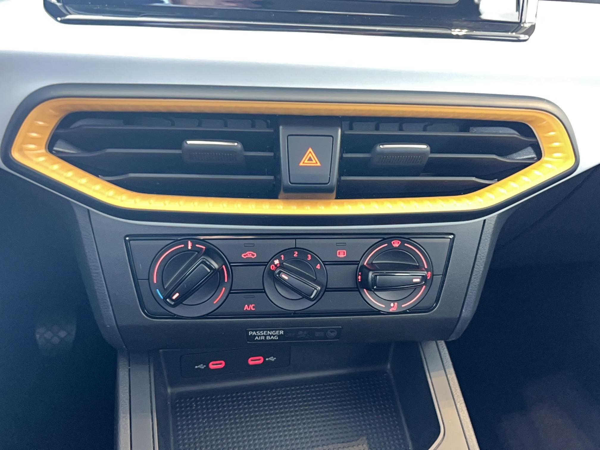 SEAT Ibiza 1.0 EcoTSI 95 ch S/S BVM5 Style - Véhicule Occasion - Océane Auto SEAT Ibiza 1.0 EcoTSI 95 ch S/S BVM5 Style - Véhicule Occasion Océane Auto