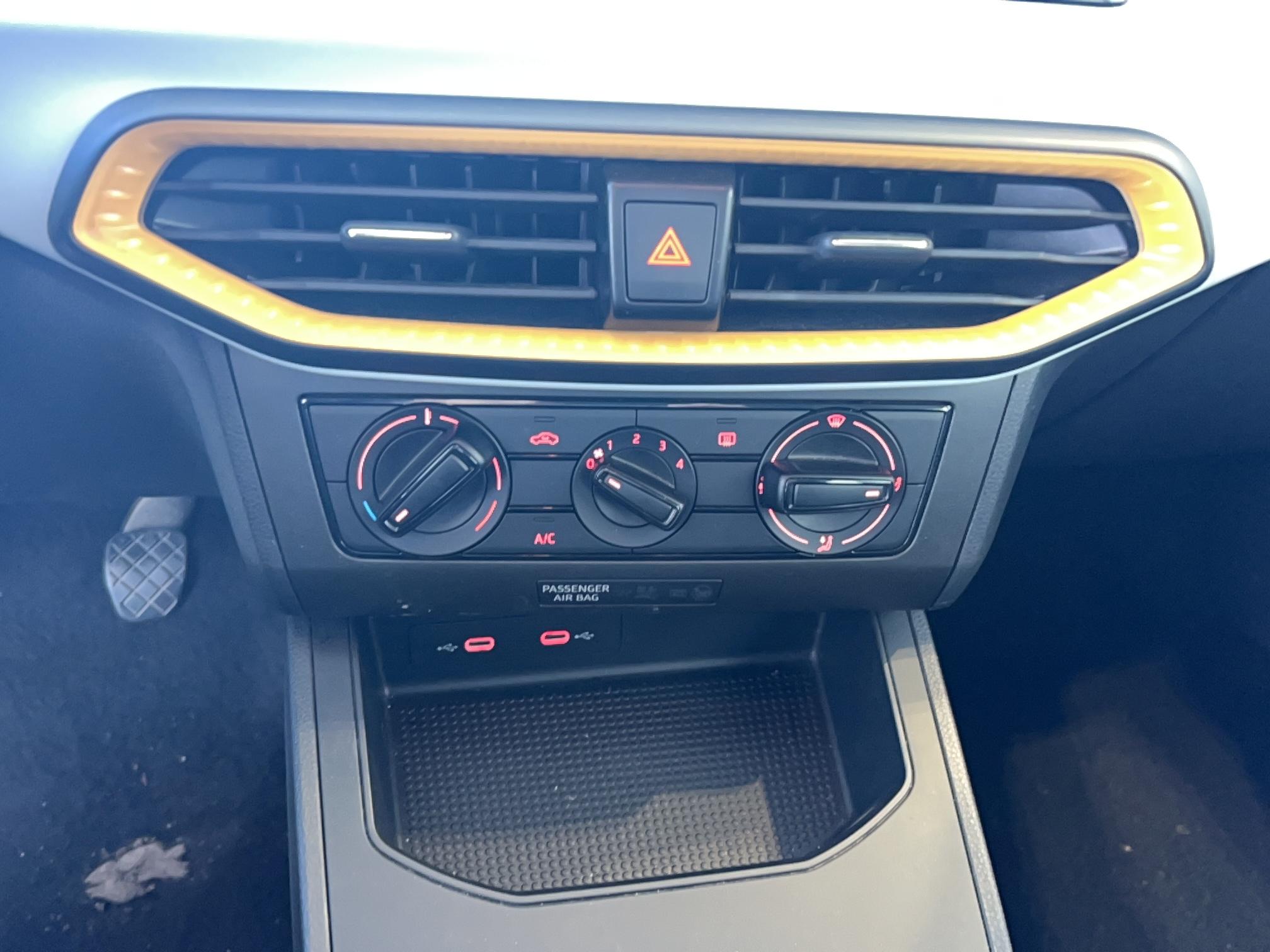 SEAT Ibiza 1.0 EcoTSI 95 ch S/S BVM5 Style - Véhicule Occasion - Océane Auto SEAT Ibiza 1.0 EcoTSI 95 ch S/S BVM5 Style - Véhicule Occasion Océane Auto