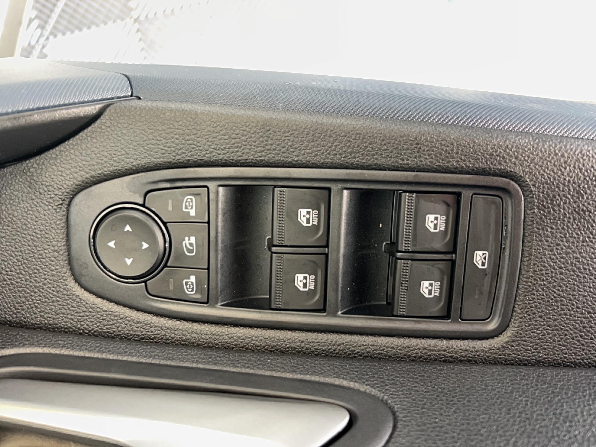 DACIA Duster Hybrid 140 4x2 Journey - Véhicule Occasion Océane Auto