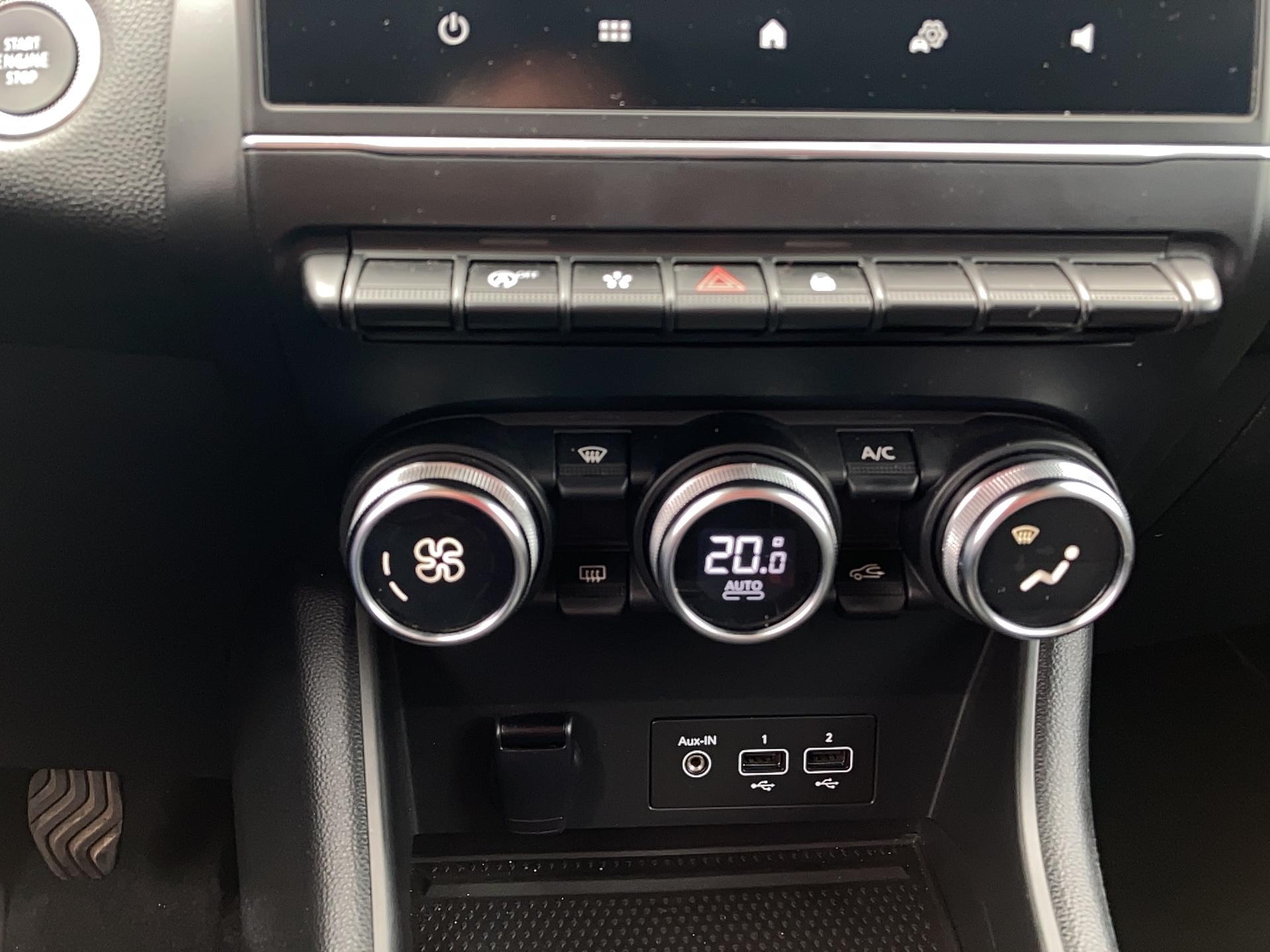 RENAULT Captur TCe 90 - 21 Zen - Véhicule Occasion - Océane Auto RENAULT Captur TCe 90 - 21 Zen - Véhicule Occasion Océane Auto