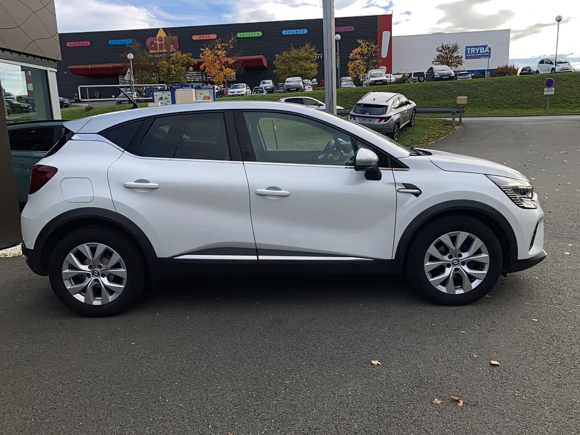 RENAULT Captur TCe 90 - 21 Zen - Véhicule Occasion - Océane Auto RENAULT Captur TCe 90 - 21 Zen - Véhicule Occasion Océane Auto