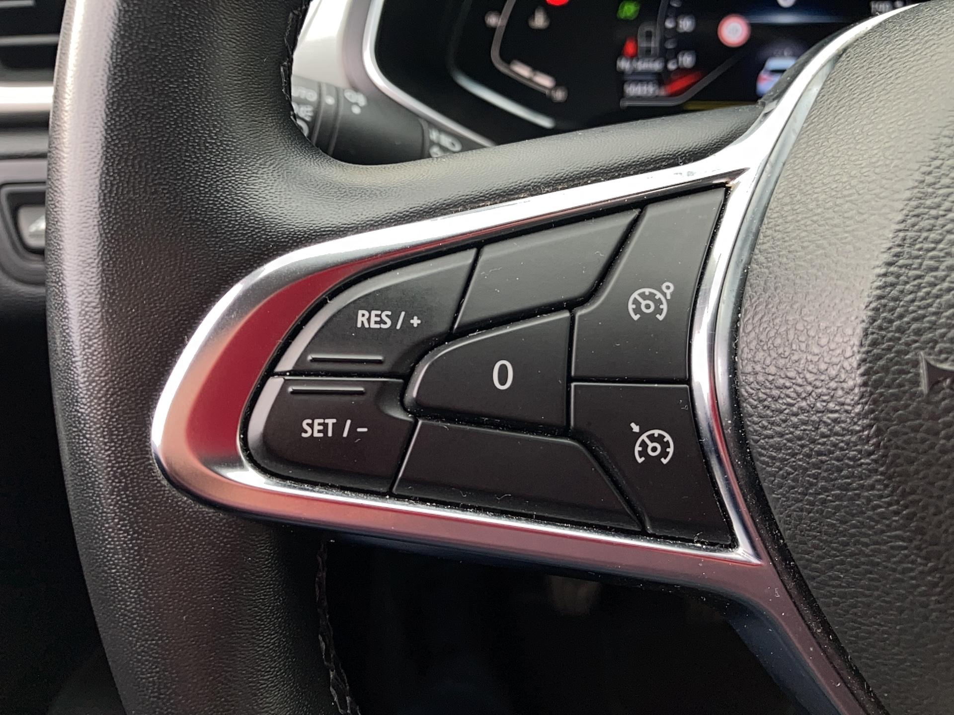 RENAULT Captur TCe 90 - 21 Zen - Véhicule Occasion - Océane Auto RENAULT Captur TCe 90 - 21 Zen - Véhicule Occasion Océane Auto