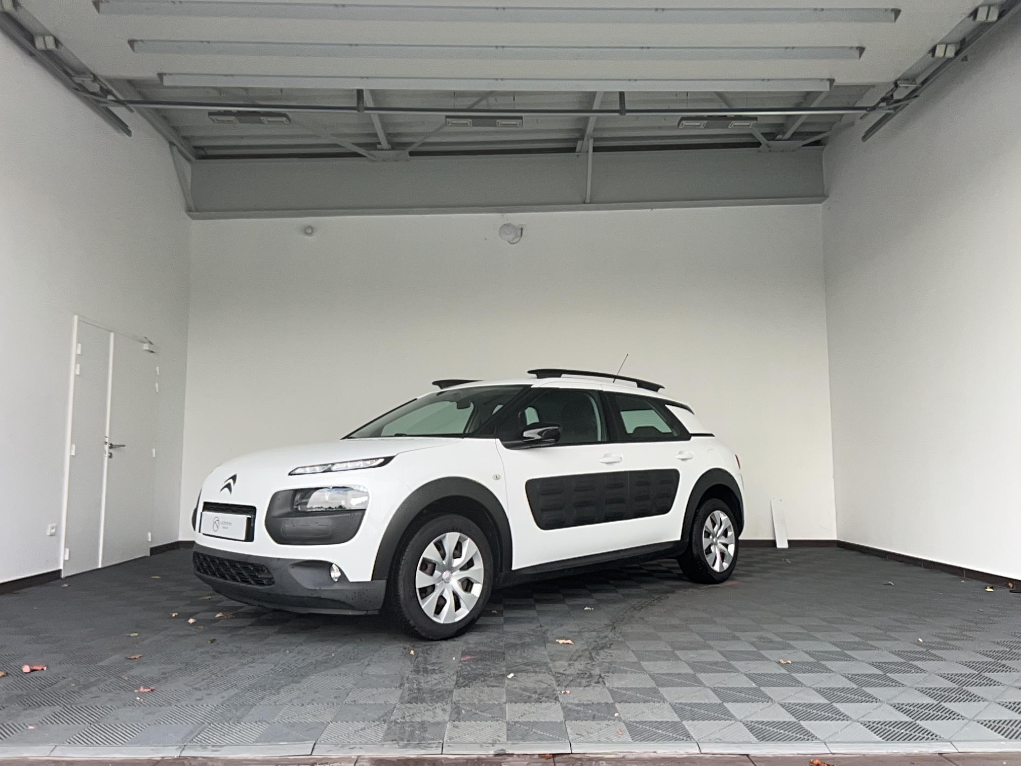 CITROEN C4 Cactus PureTech 82 Feel - Véhicule Occasion - Océane Auto CITROEN C4 Cactus PureTech 82 Feel - Véhicule Occasion Océane Auto