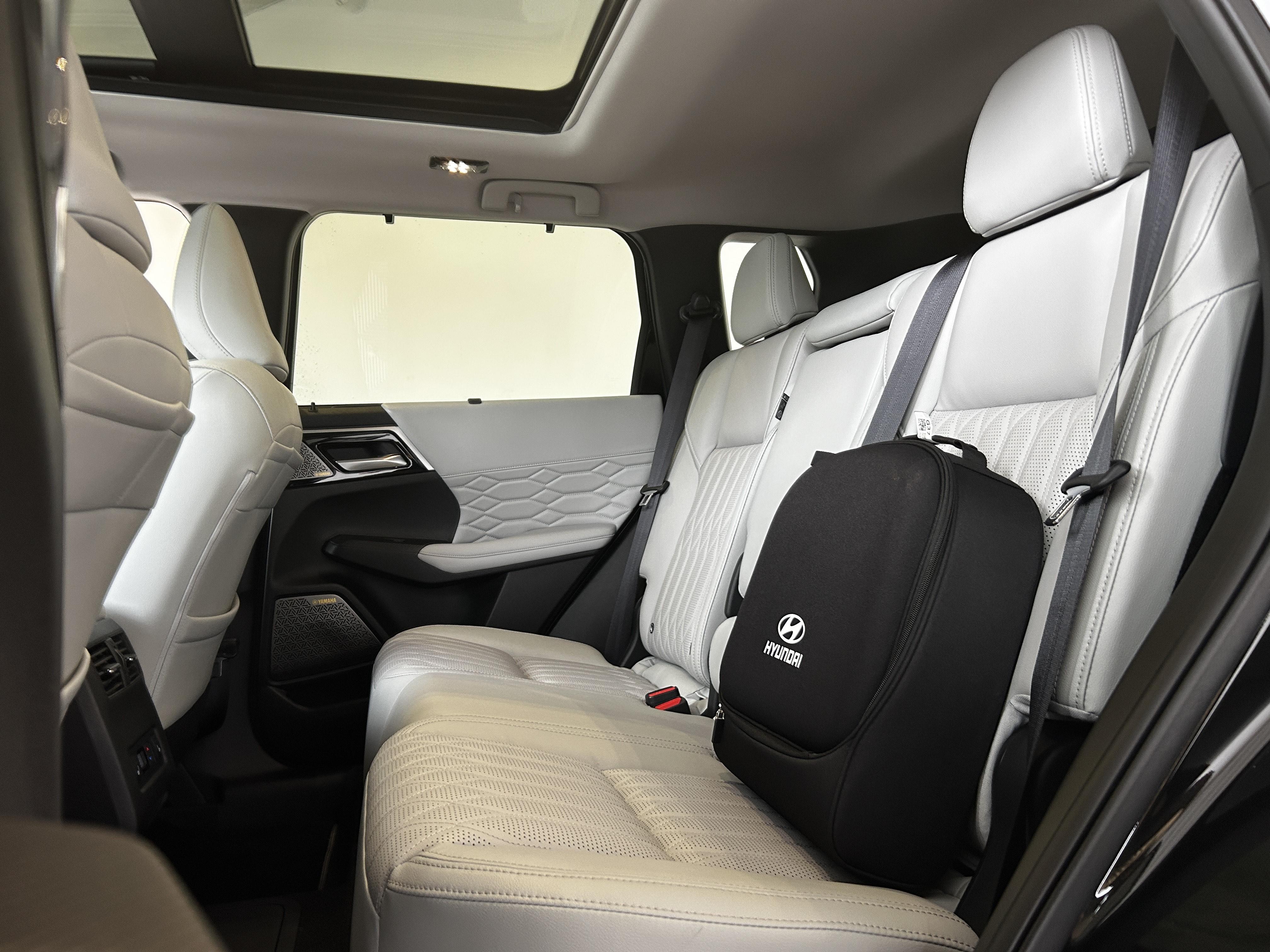 MITSUBISHI Outlander 2.4 MIVEC PHEV 306 4WD Instyle - Véhicule Occasion Océane Auto