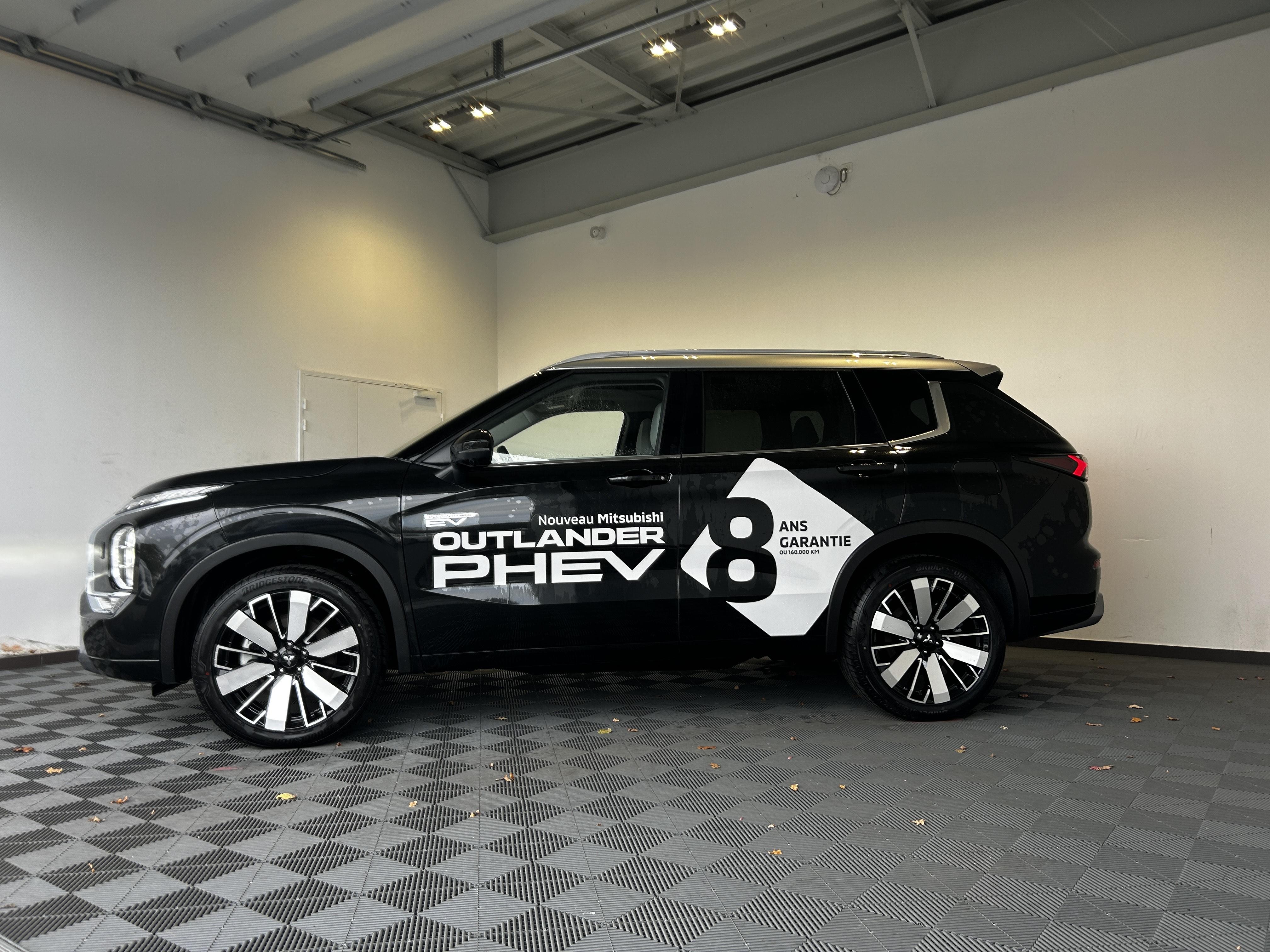 MITSUBISHI Outlander 2.4 MIVEC PHEV 306 4WD Instyle - Véhicule Occasion Océane Auto