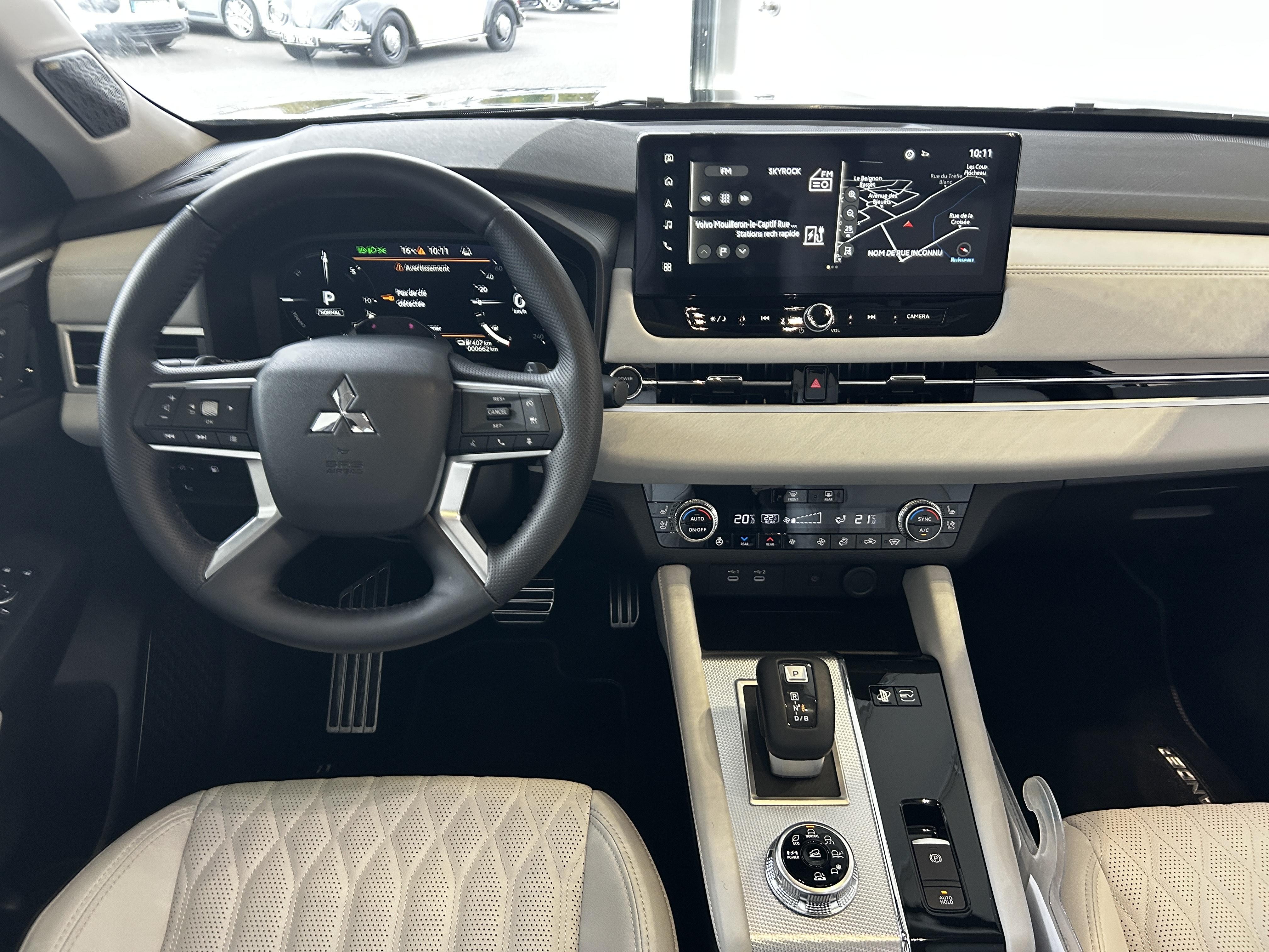 MITSUBISHI Outlander 2.4 MIVEC PHEV 306 4WD Instyle - Véhicule Occasion Océane Auto