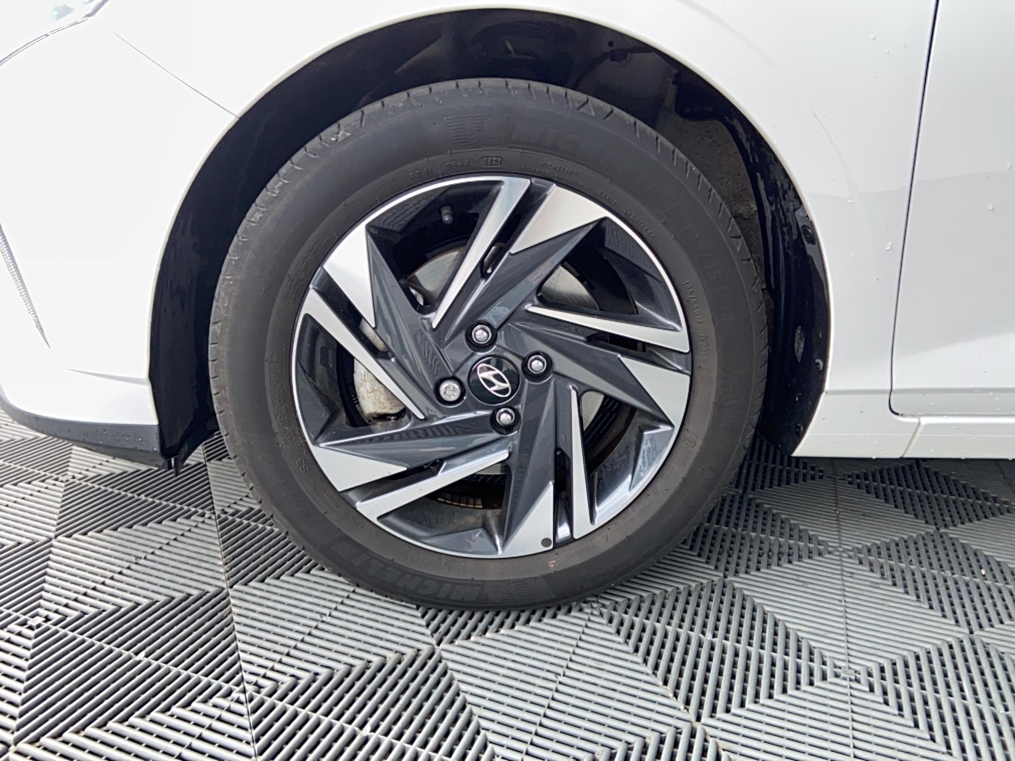 HYUNDAI i20 1.0 T-GDi 100 Hybrid 48V Intuitive - Véhicule Occasion Océane Auto