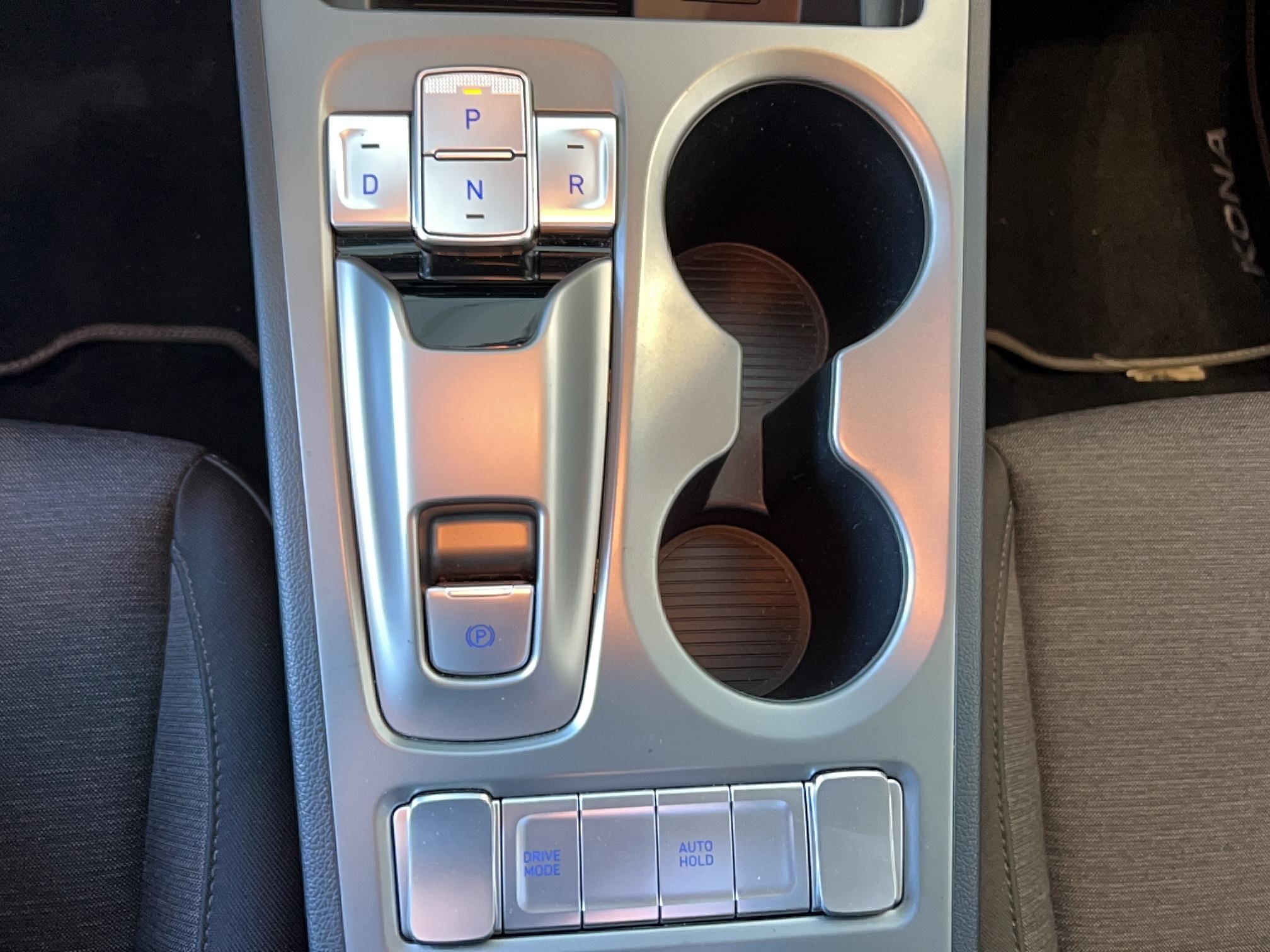 HYUNDAI Kona Electrique 39 kWh - 136 ch Intuitive - Véhicule Occasion - Océane Auto HYUNDAI Kona Electrique 39 kWh - 136 ch Intuitive - Véhicule Occasion Océane Auto