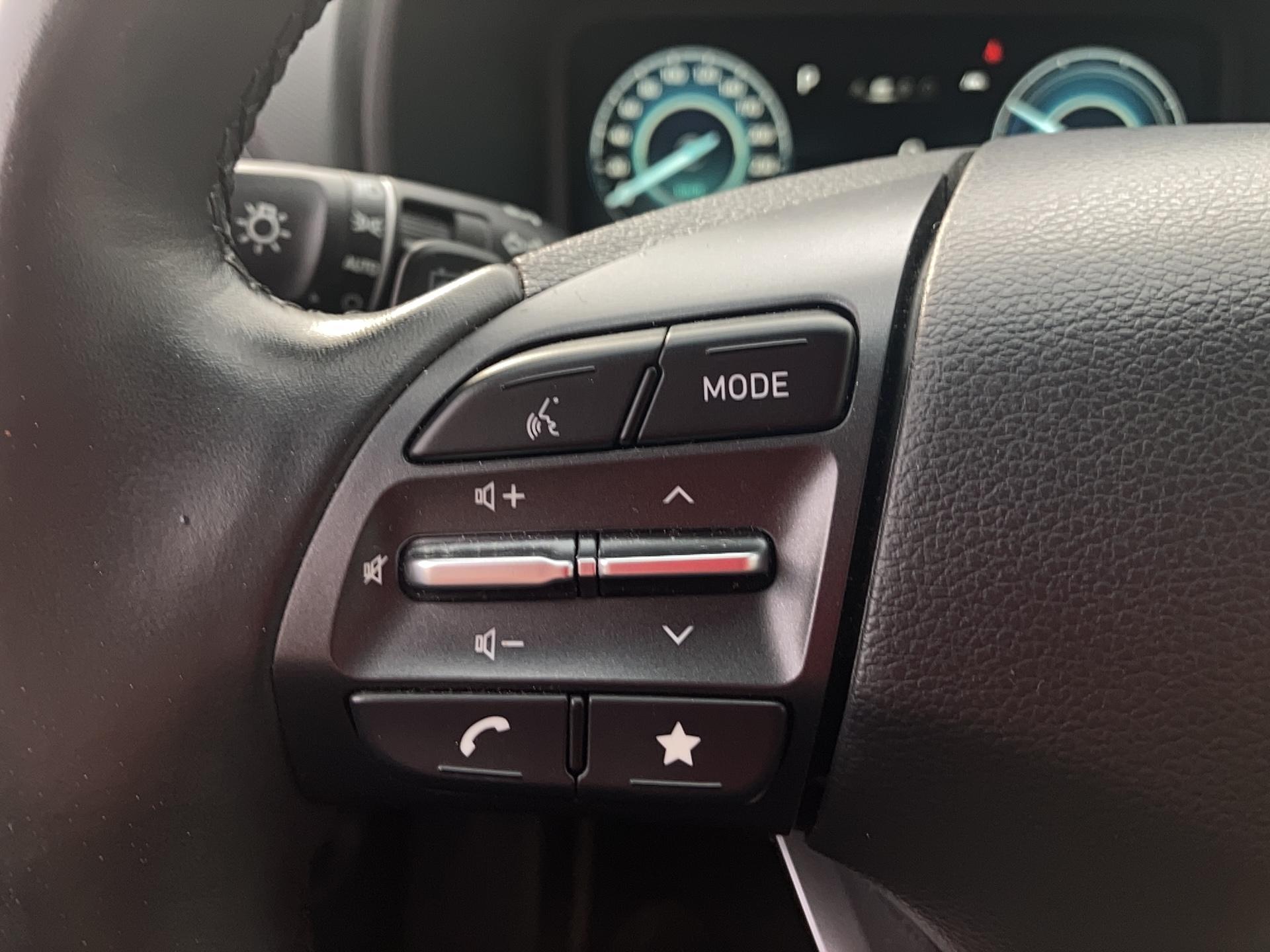 HYUNDAI Kona Electrique 39 kWh - 136 ch Intuitive - Véhicule Occasion Océane Auto