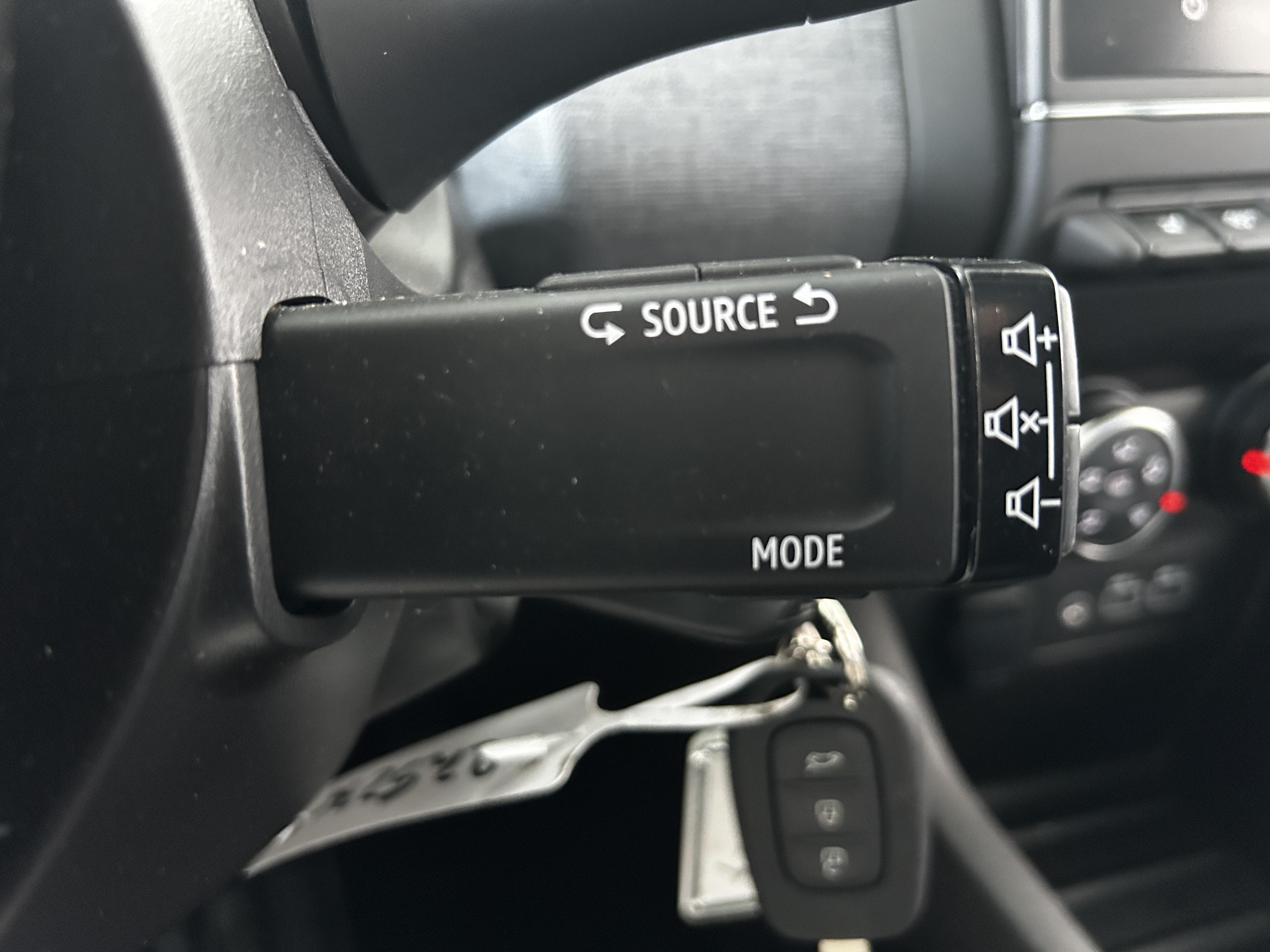 RENAULT Clio TCe 90 ch GSR2 Evolution - Véhicule Occasion Océane Auto