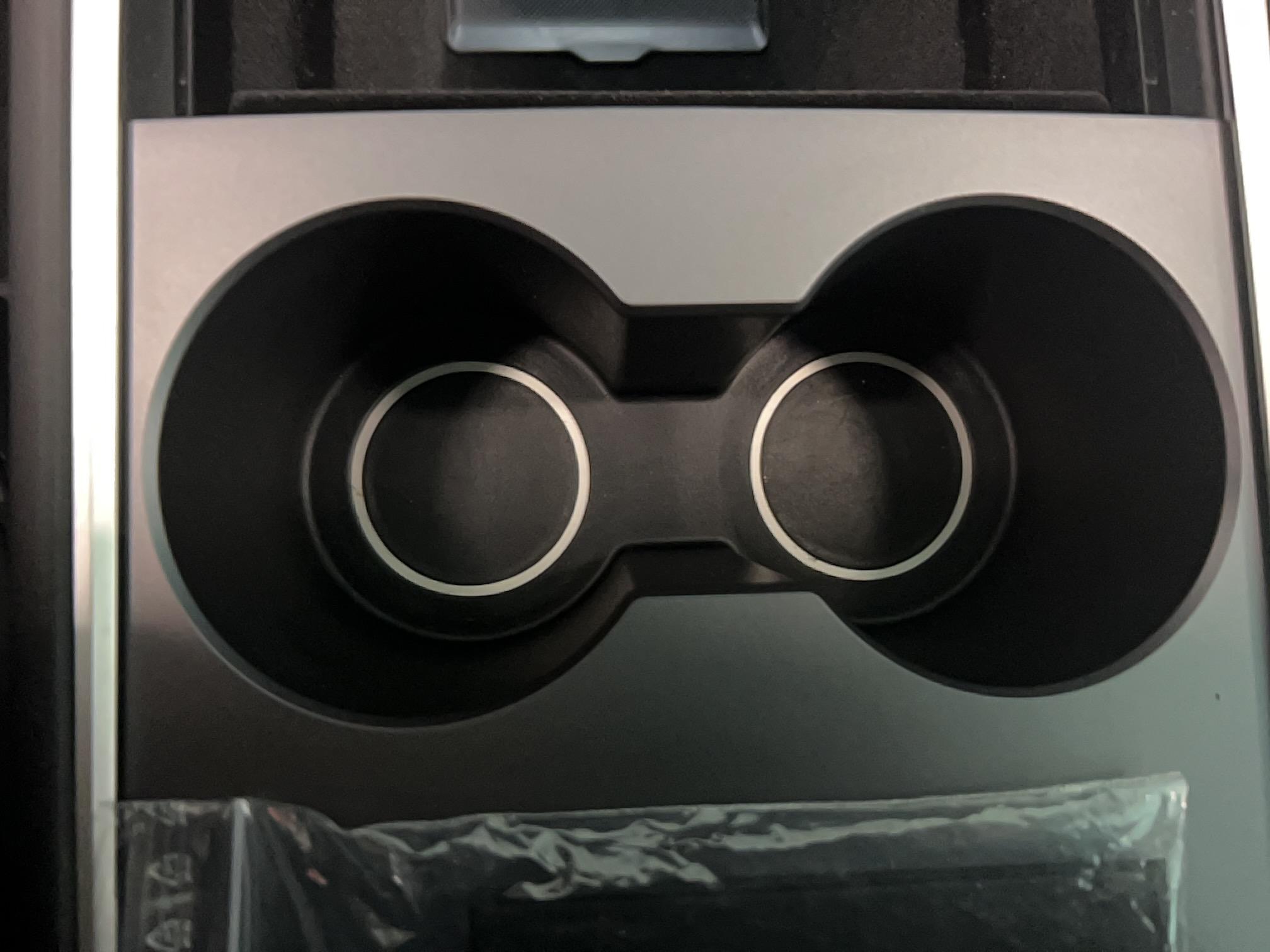 TESLA MODEL Y Grande Autonomie Dual Motor AWD - Véhicule Occasion - Océane Auto TESLA MODEL Y Grande Autonomie Dual Motor AWD - Véhicule Occasion Océane Auto