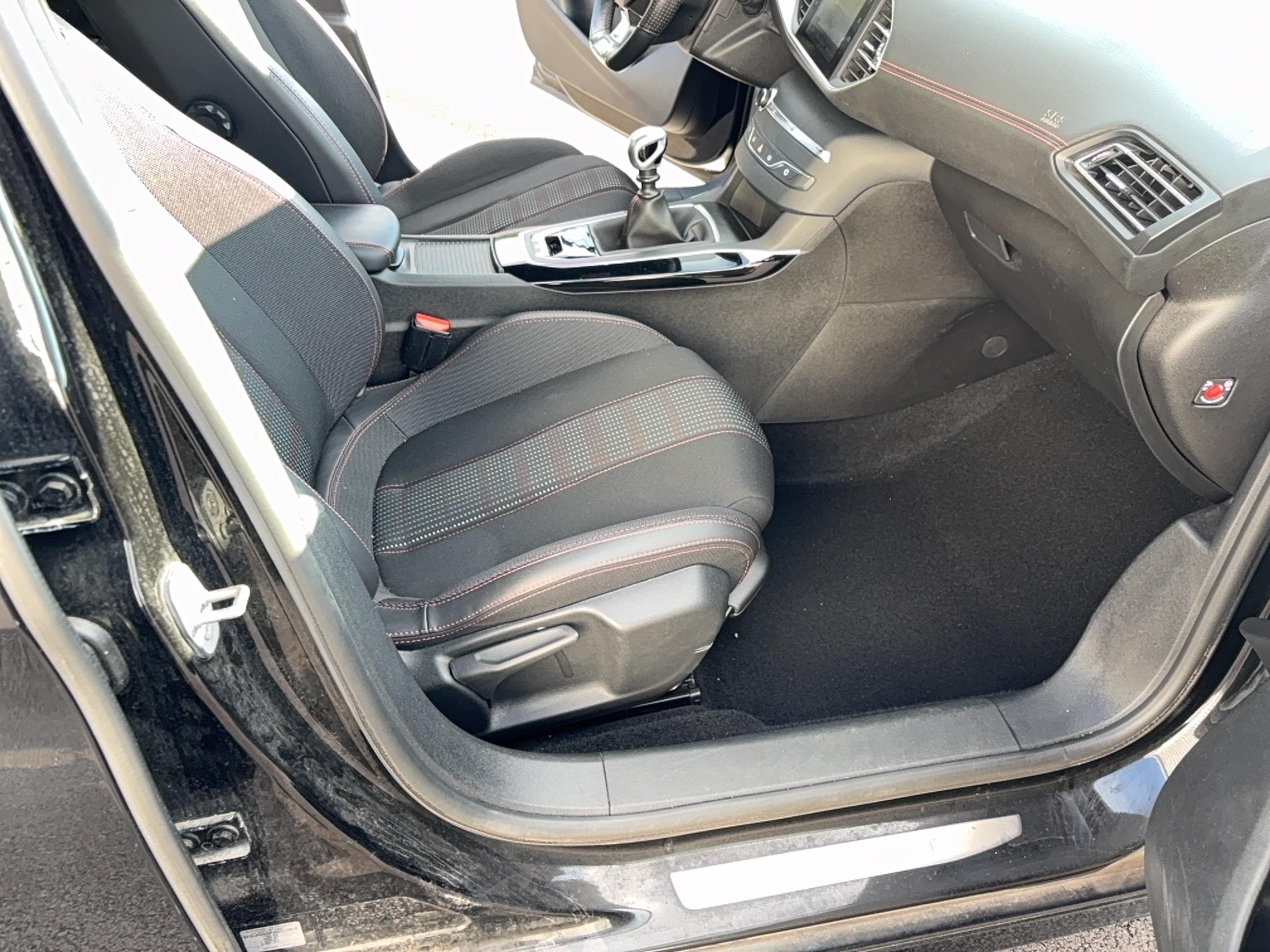 PEUGEOT 308 1.2 PureTech 130ch S&S BVM6 EU6 GT Line - Véhicule Occasion Océane Auto