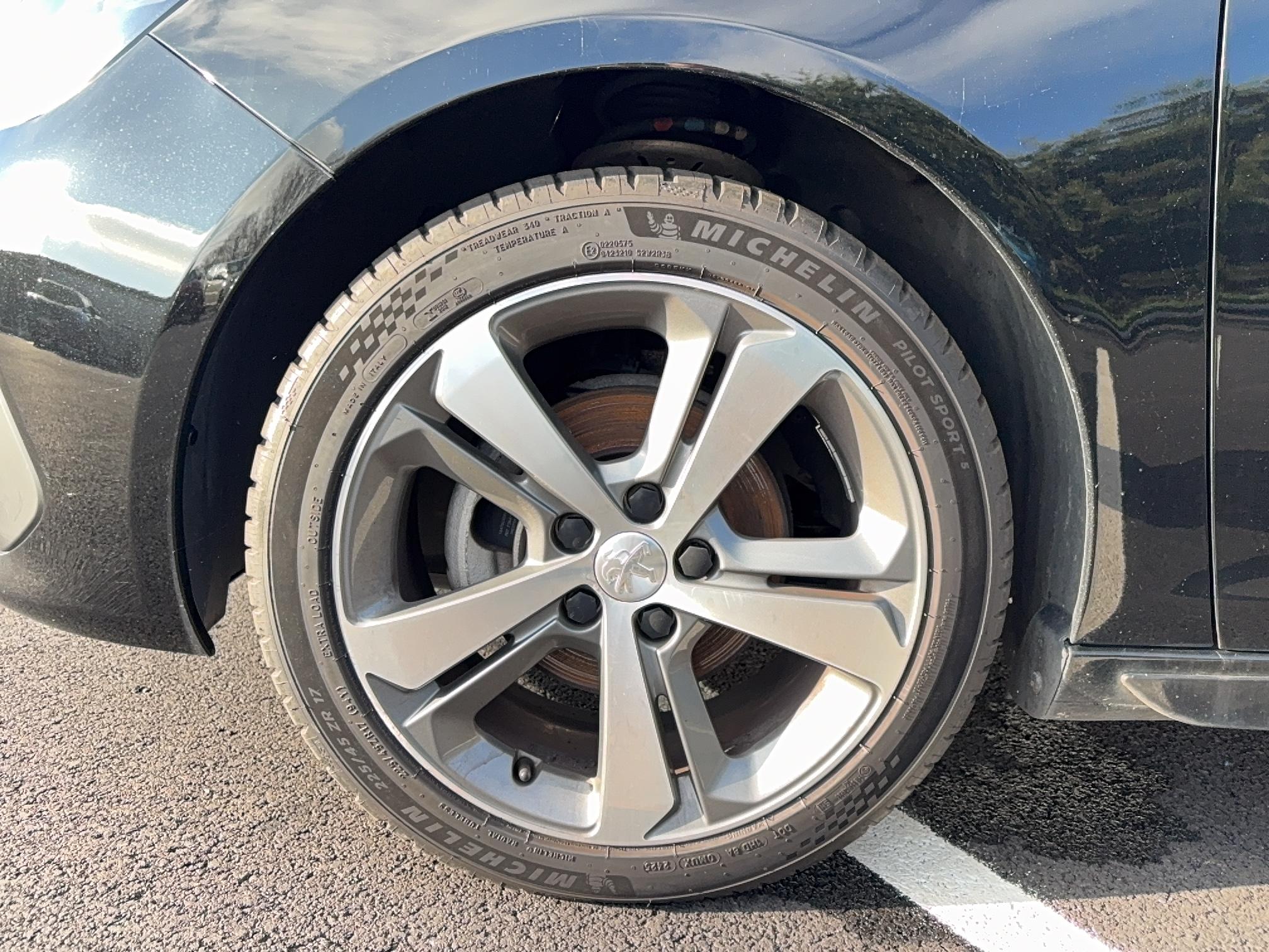 PEUGEOT 308 1.2 PureTech 130ch S&S BVM6 EU6 GT Line - Véhicule Occasion Océane Auto