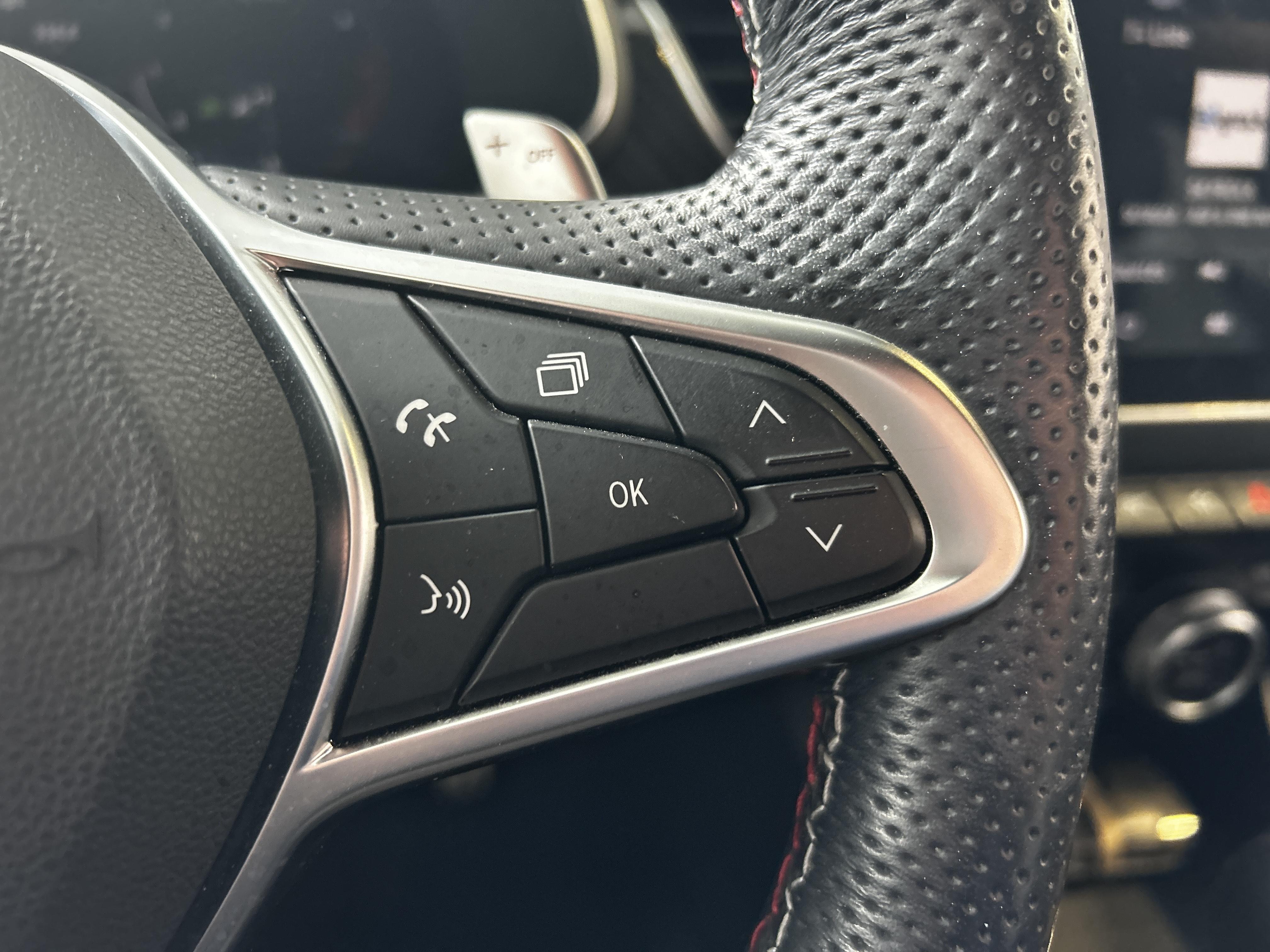 RENAULT Arkana TCe 140 EDC FAP - 21B R.S. Line - Véhicule Occasion Océane Auto