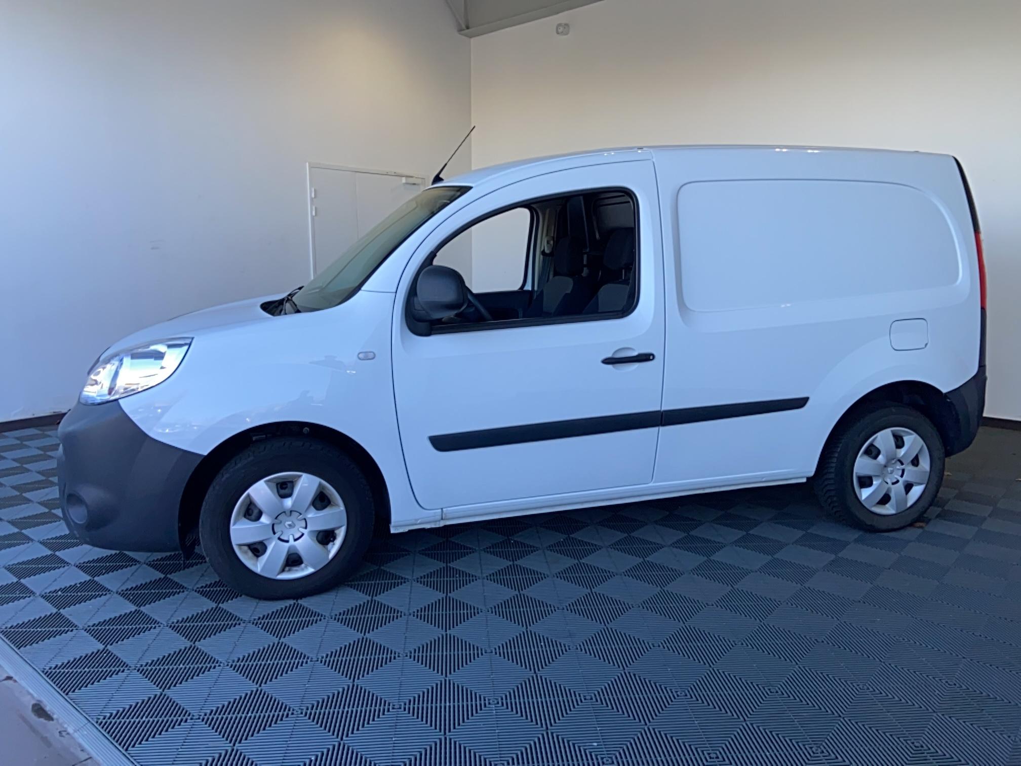 RENAULT KANGOO EXPRESS BLUE DCI 95 EXTRA R-LINK - Véhicule Occasion - Océane Auto RENAULT KANGOO EXPRESS BLUE DCI 95 EXTRA R-LINK - Véhicule Occasion Océane Auto