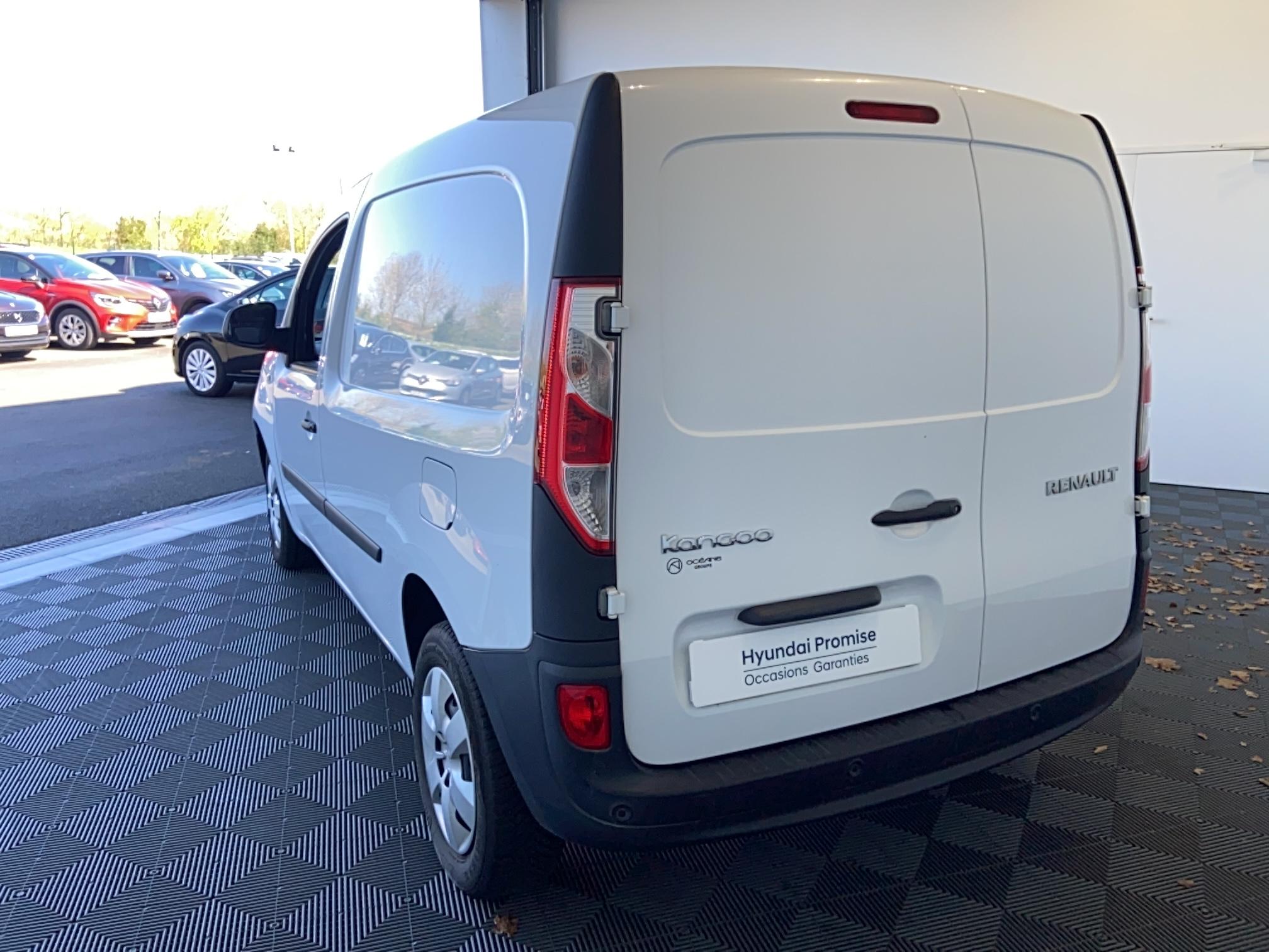 RENAULT KANGOO EXPRESS BLUE DCI 95 EXTRA R-LINK - Véhicule Occasion - Océane Auto RENAULT KANGOO EXPRESS BLUE DCI 95 EXTRA R-LINK - Véhicule Occasion Océane Auto