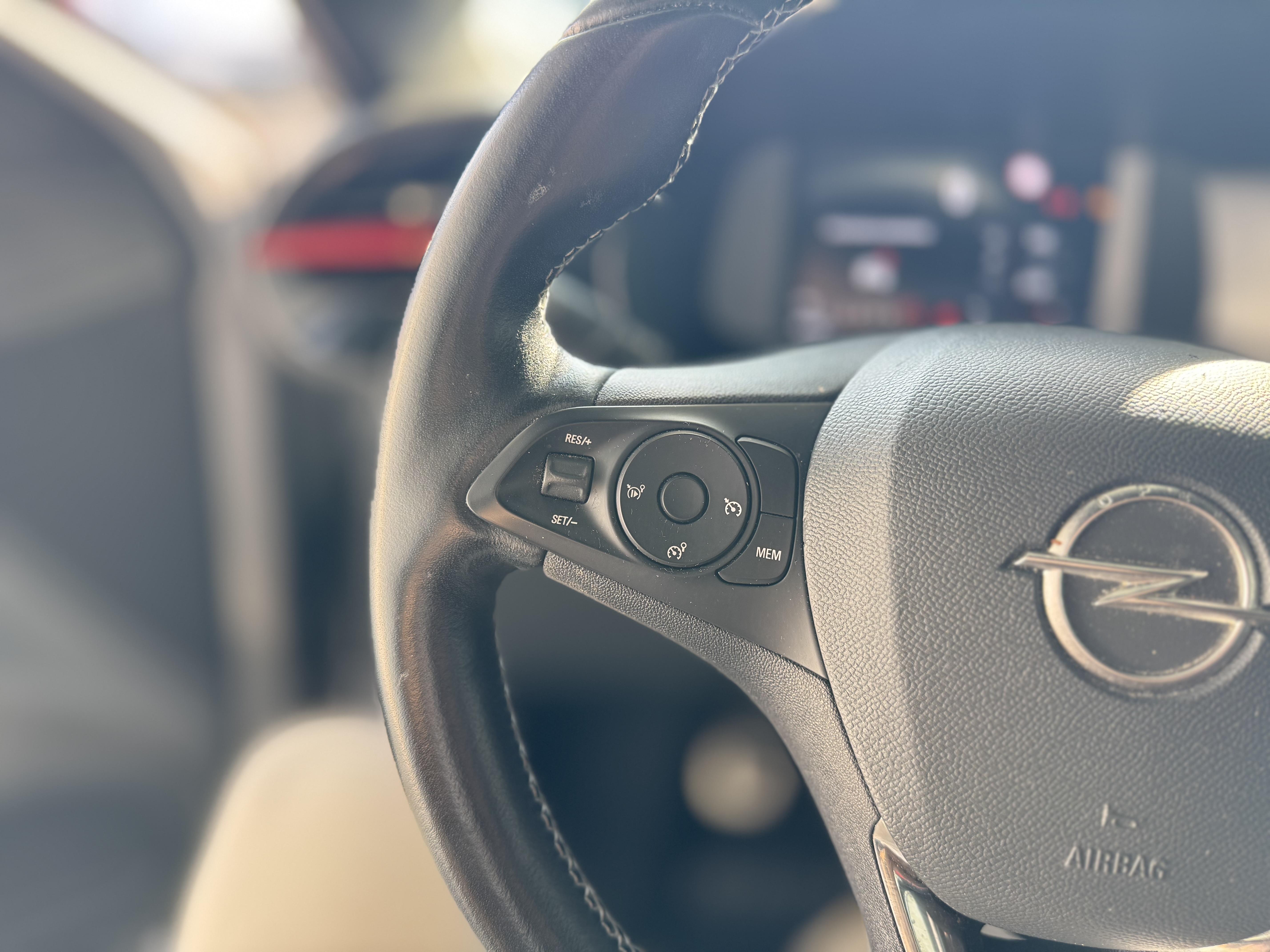 OPEL Corsa 1.2 Turbo 100 ch BVM6 GS Line - Véhicule Occasion Océane Auto