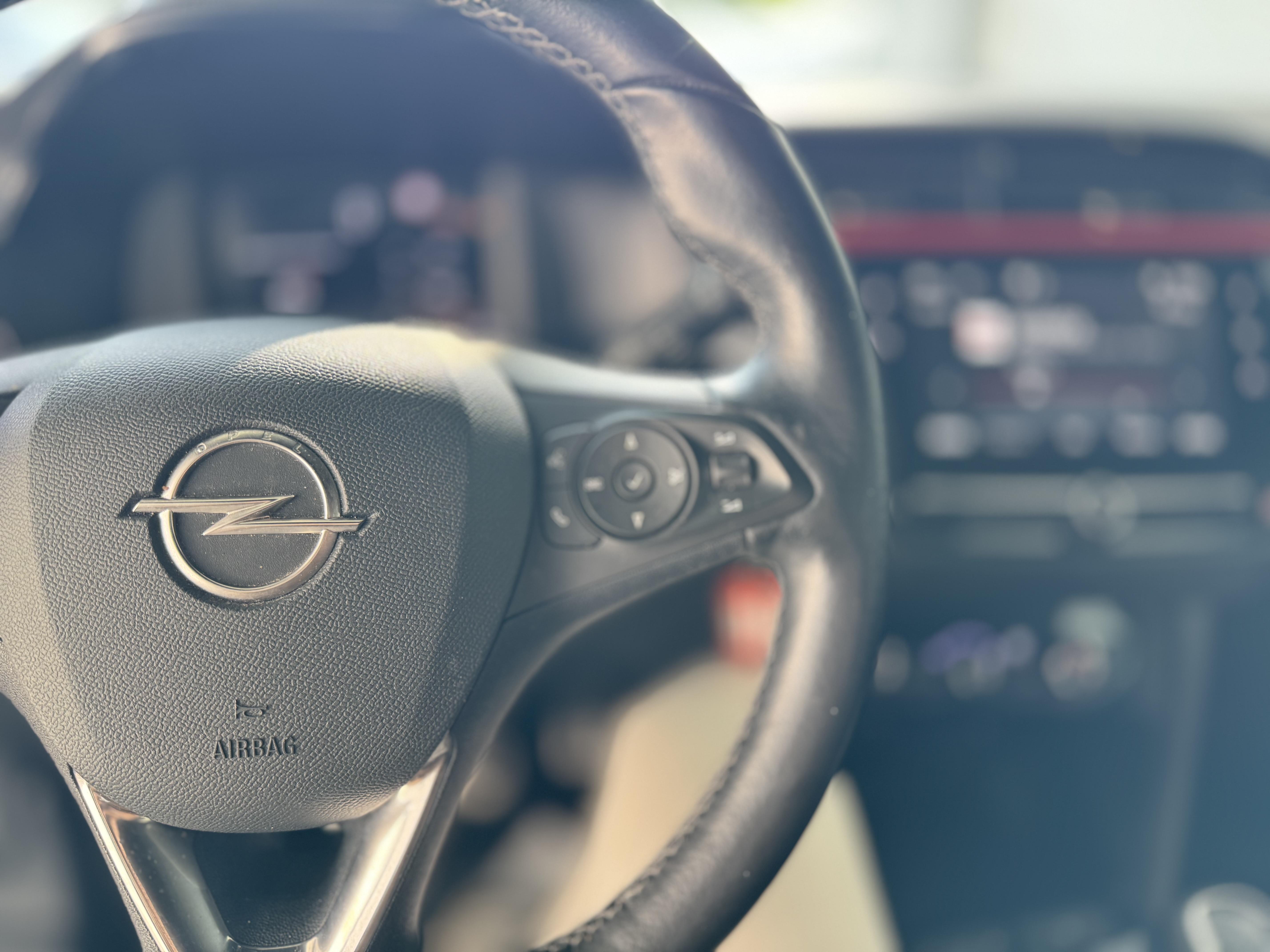 OPEL Corsa 1.2 Turbo 100 ch BVM6 GS Line - Véhicule Occasion Océane Auto