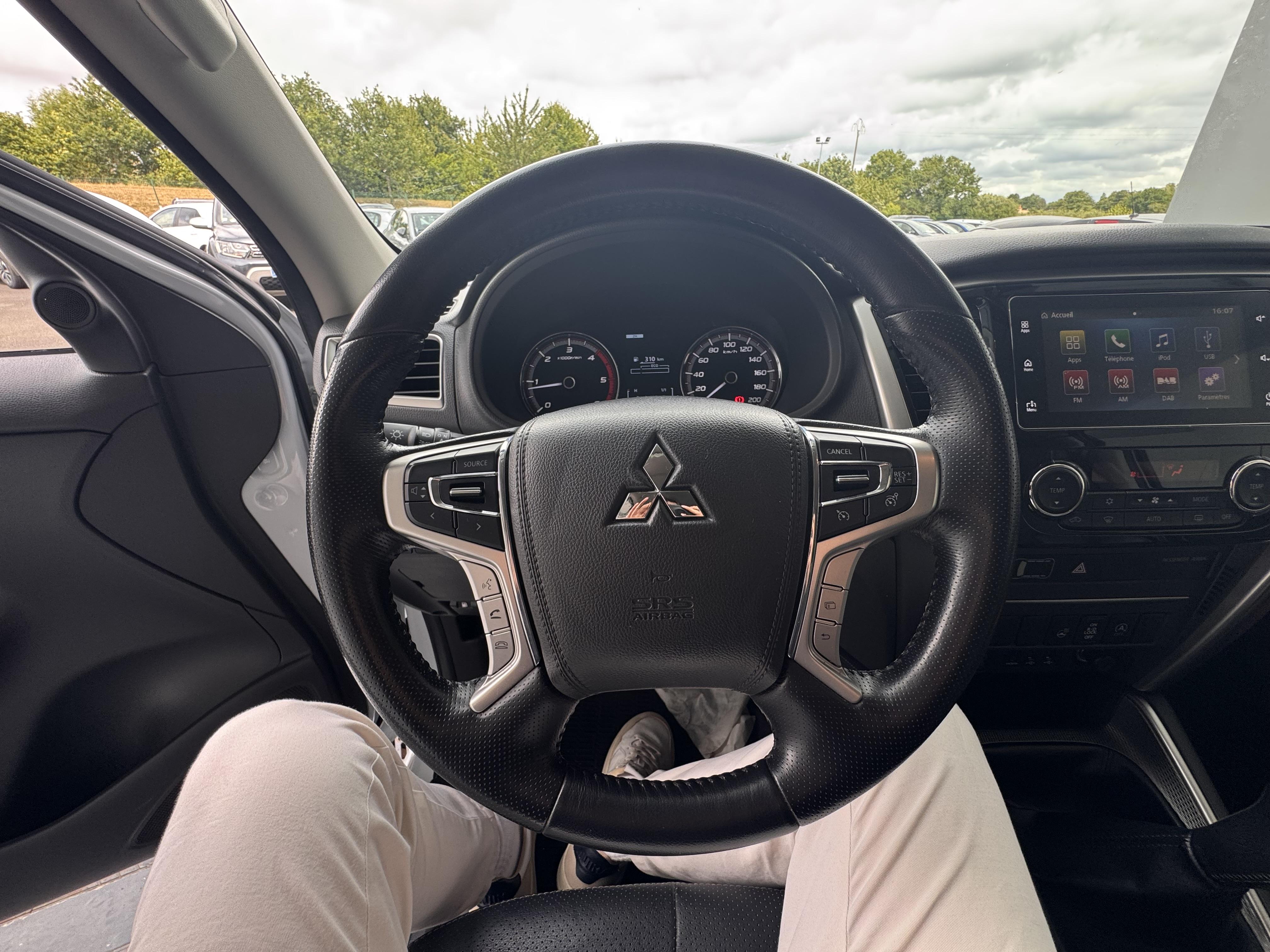 MITSUBISHI L200 CLUB CAB 2.2 DI-D 150 AS&G 4WD INSTYLE - Véhicule Occasion - Océane Auto MITSUBISHI L200 CLUB CAB 2.2 DI-D 150 AS&G 4WD INSTYLE - Véhicule Occasion Océane Auto