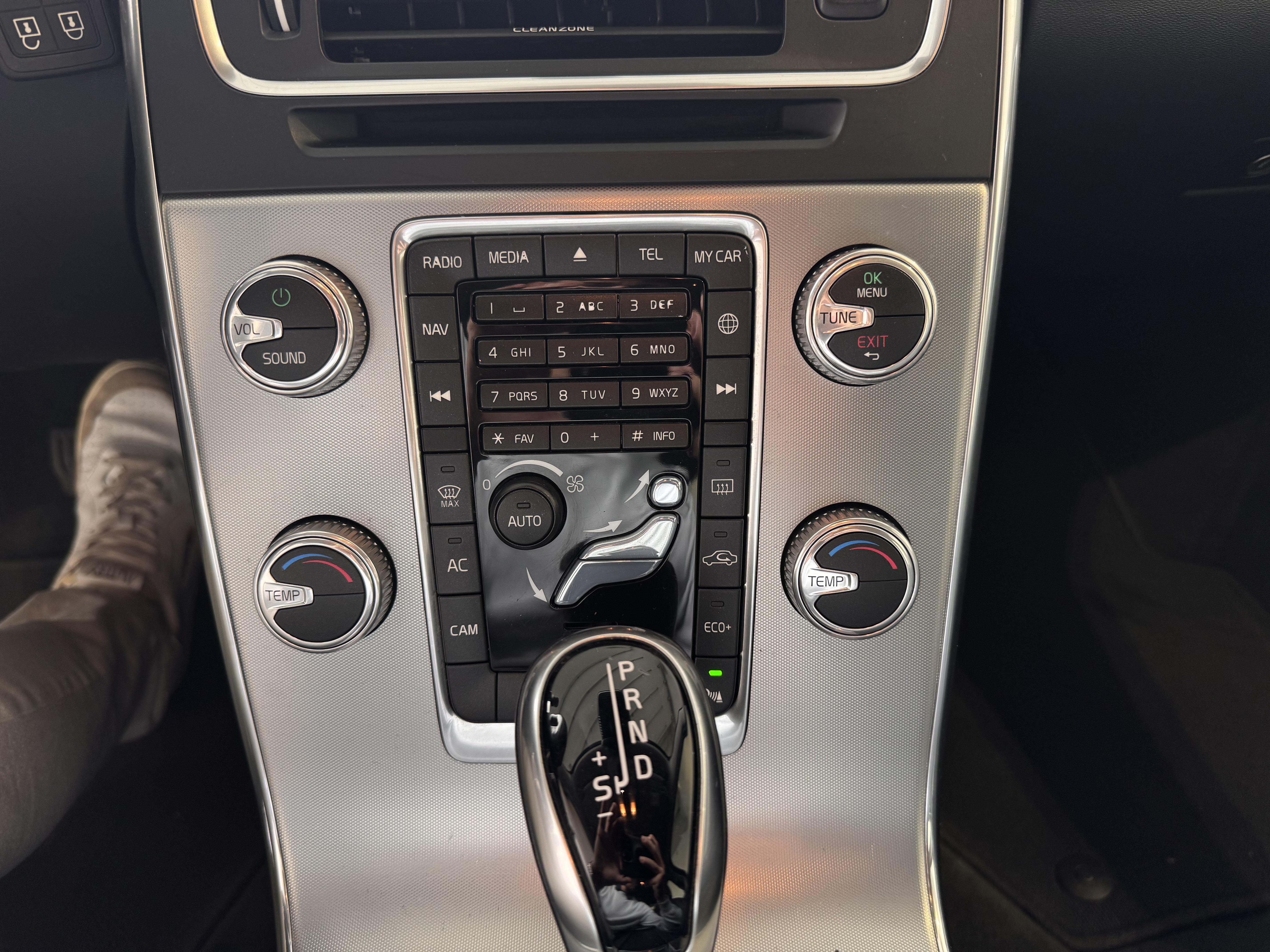 VOLVO S60 D2 120 ch Stop&Start Geartronic 6 Business - Véhicule Occasion Océane Auto
