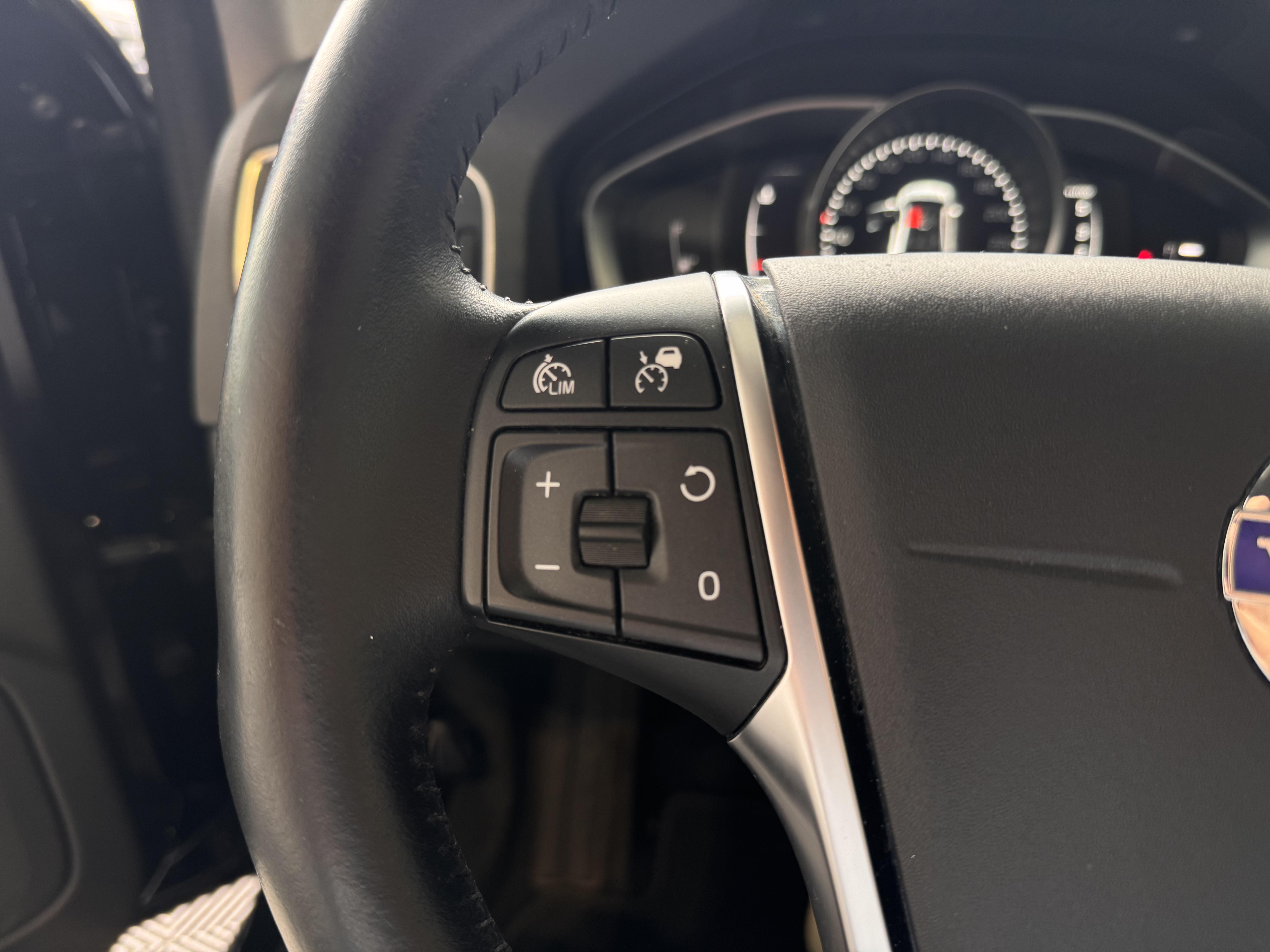 VOLVO S60 D2 120 ch Stop&Start Geartronic 6 Business - Véhicule Occasion Océane Auto