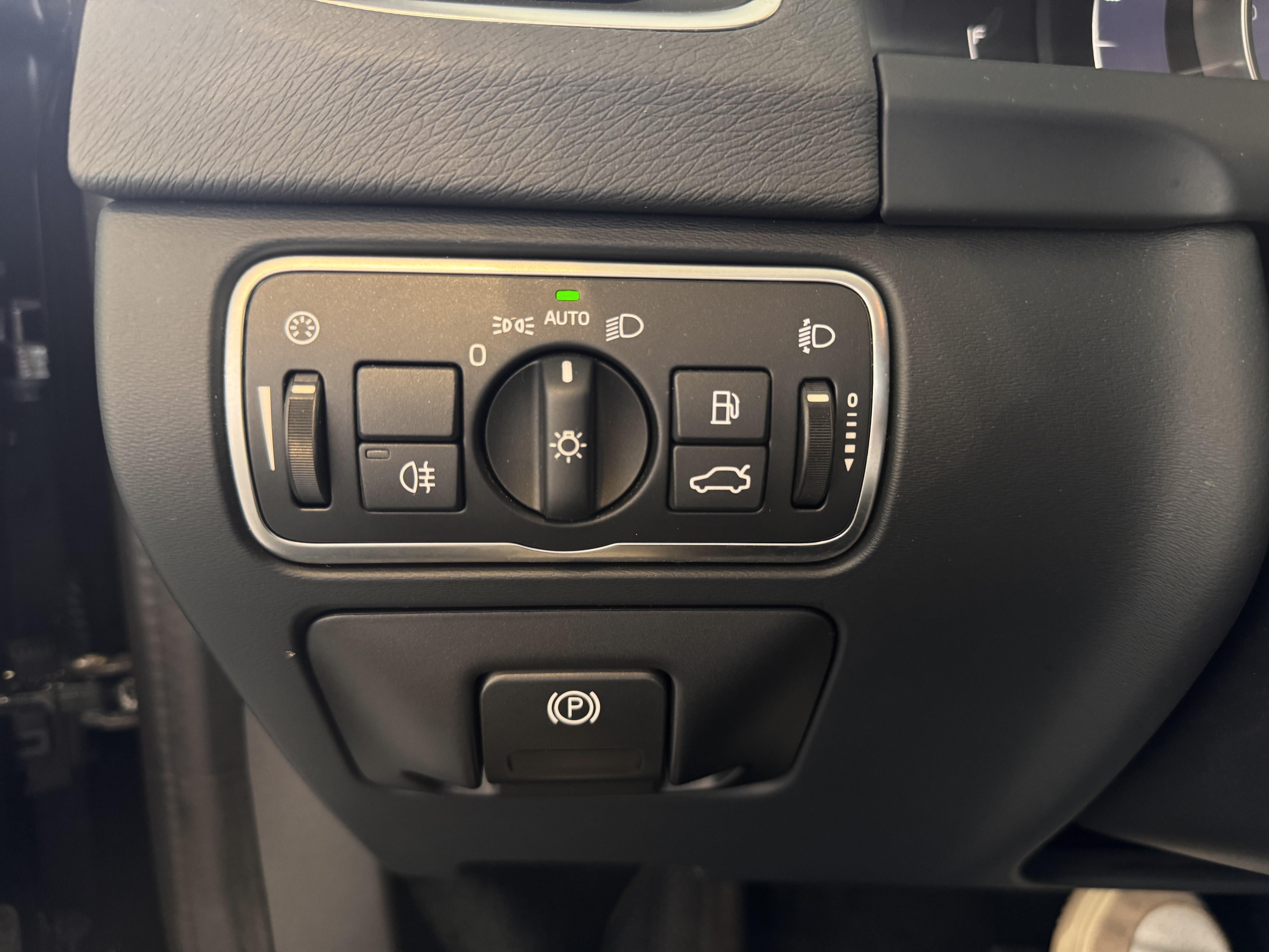 VOLVO S60 D2 120 ch Stop&Start Geartronic 6 Business - Véhicule Occasion Océane Auto