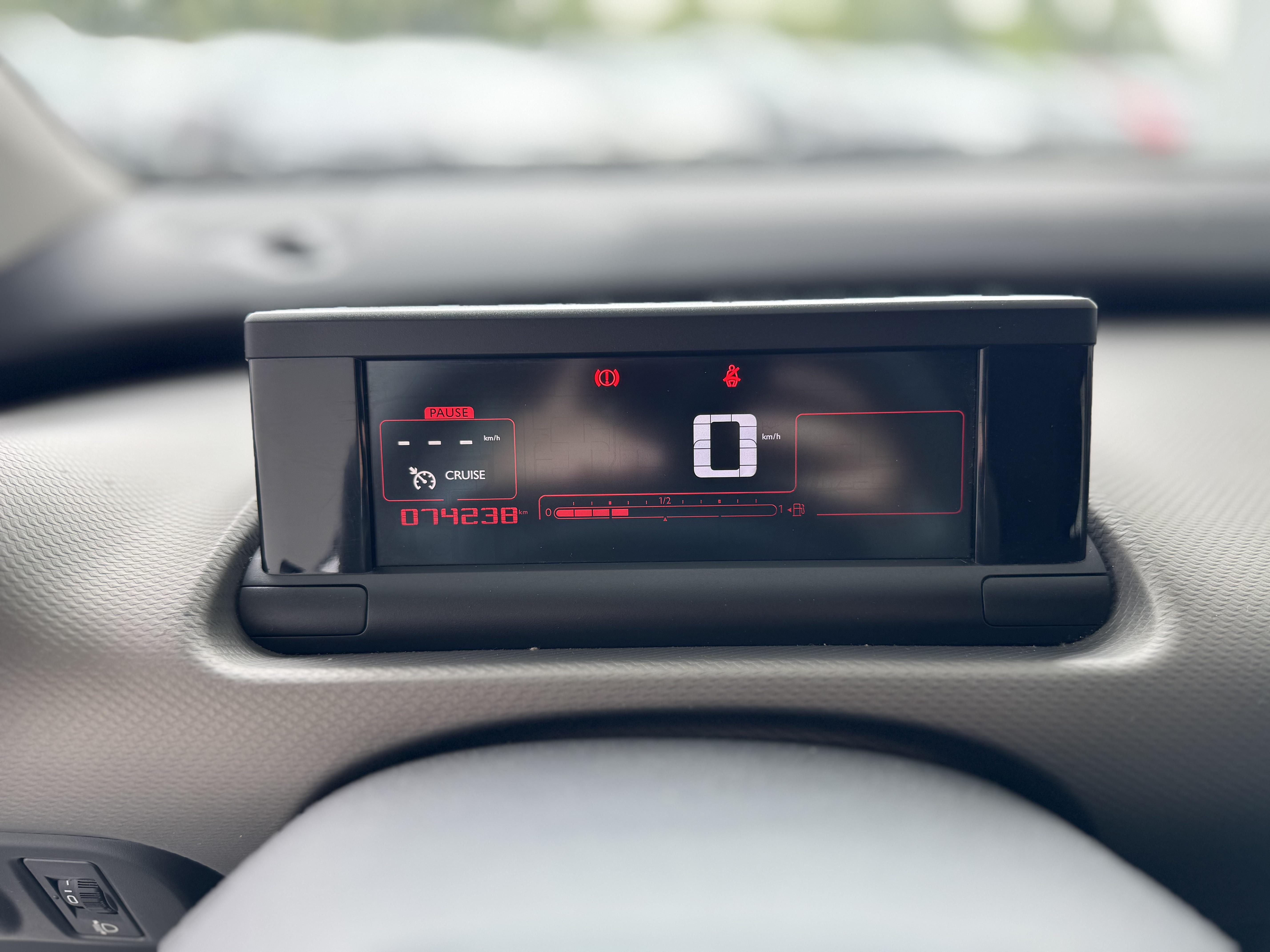 CITROEN C4 Cactus PureTech 82 Feel - Véhicule Occasion - Océane Auto CITROEN C4 Cactus PureTech 82 Feel - Véhicule Occasion Océane Auto