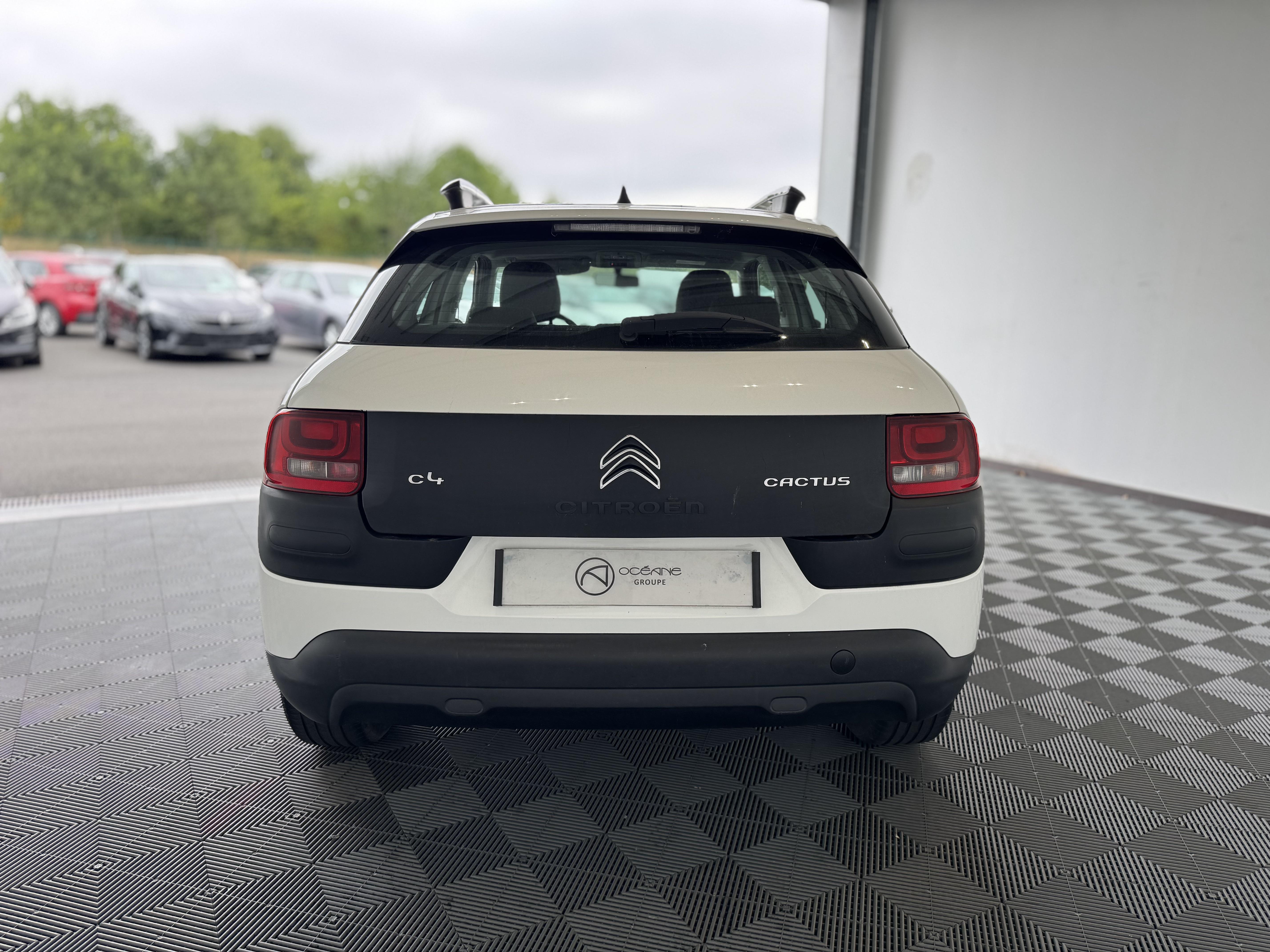 CITROEN C4 Cactus PureTech 82 Feel - Véhicule Occasion - Océane Auto CITROEN C4 Cactus PureTech 82 Feel - Véhicule Occasion Océane Auto