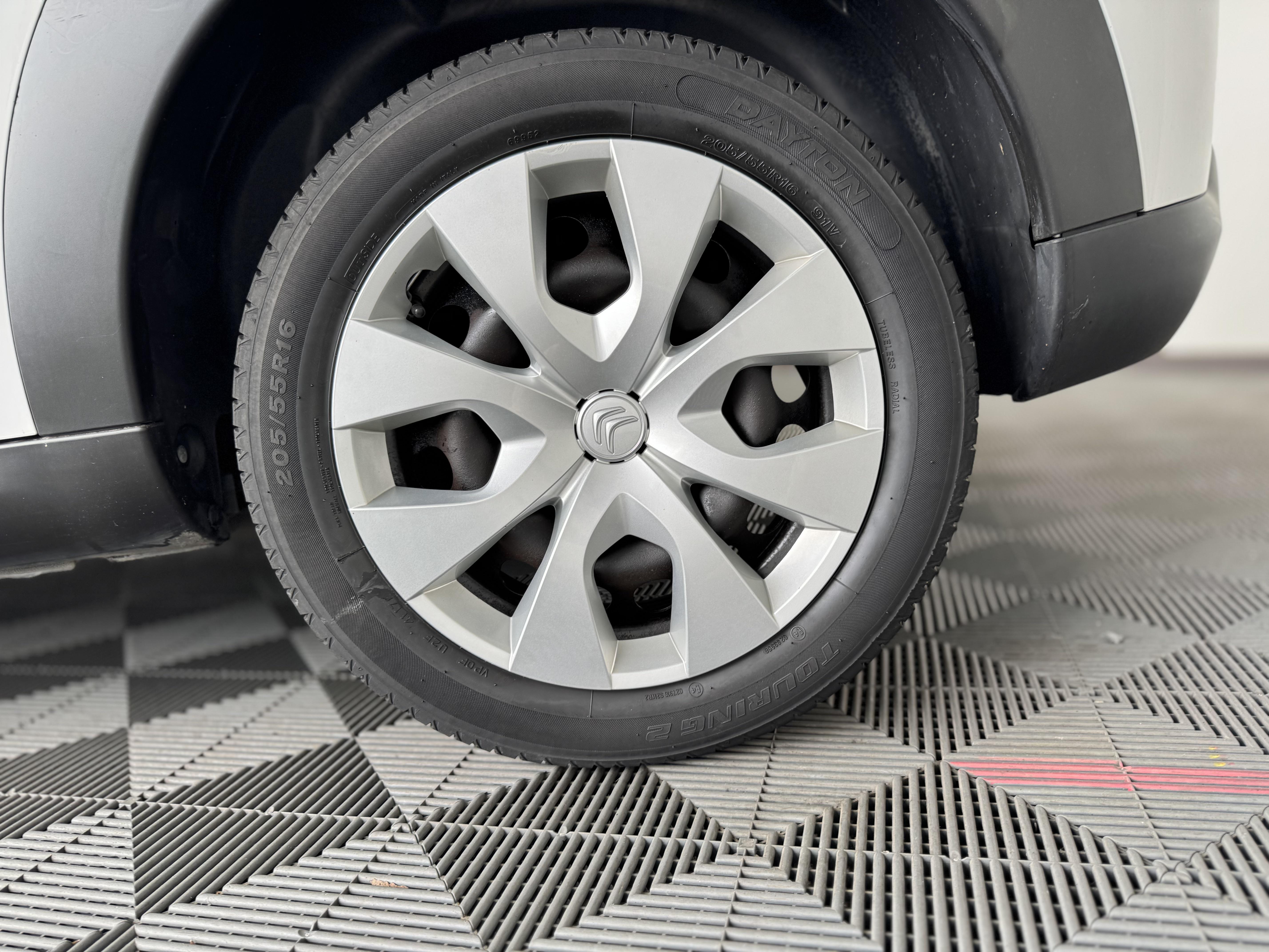 CITROEN C4 Cactus PureTech 82 Feel - Véhicule Occasion - Océane Auto CITROEN C4 Cactus PureTech 82 Feel - Véhicule Occasion Océane Auto