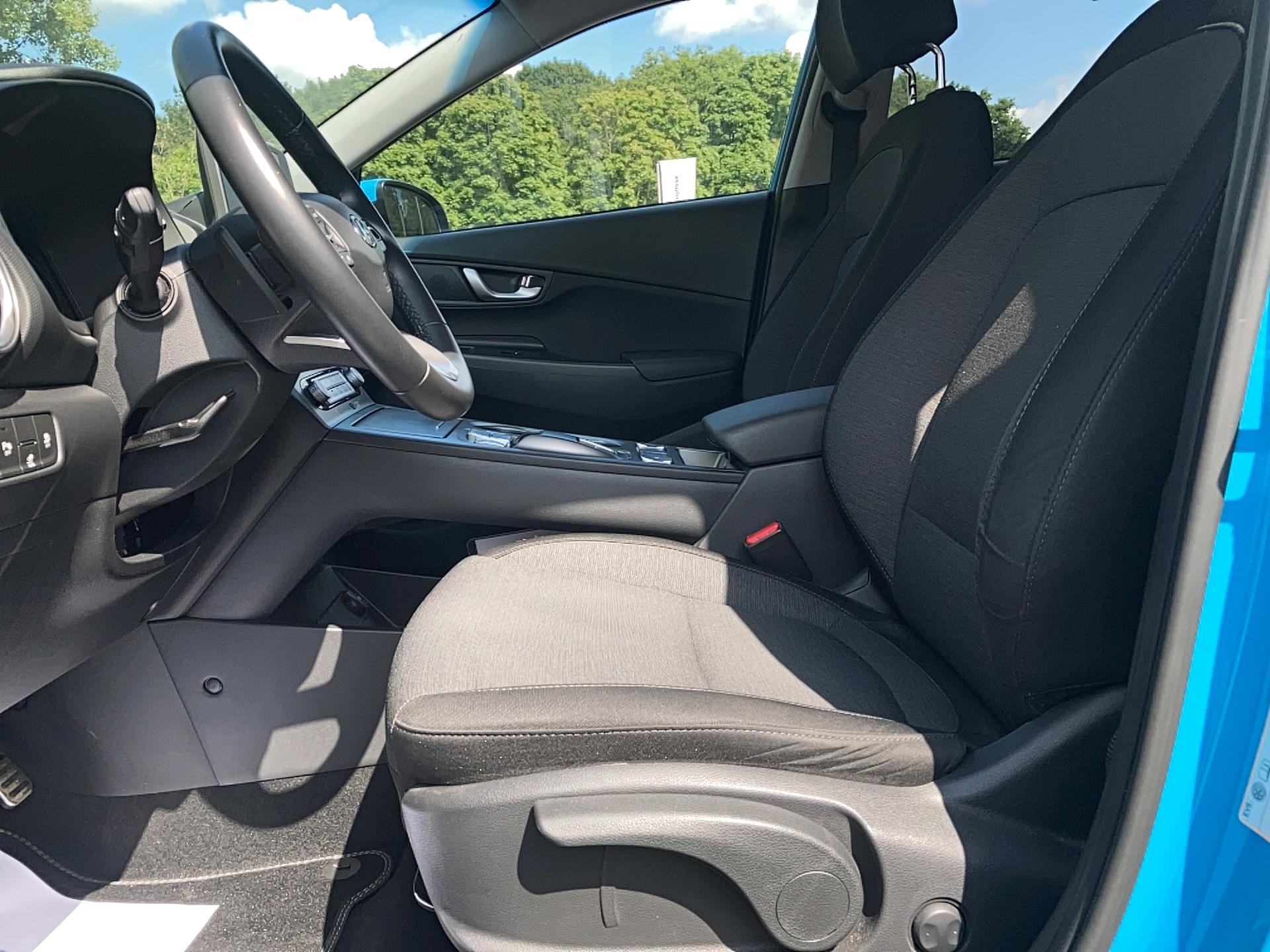 HYUNDAI Kona Electrique 39 kWh - 136 ch Intuitive - Véhicule Occasion - Océane Auto HYUNDAI Kona Electrique 39 kWh - 136 ch Intuitive - Véhicule Occasion Océane Auto