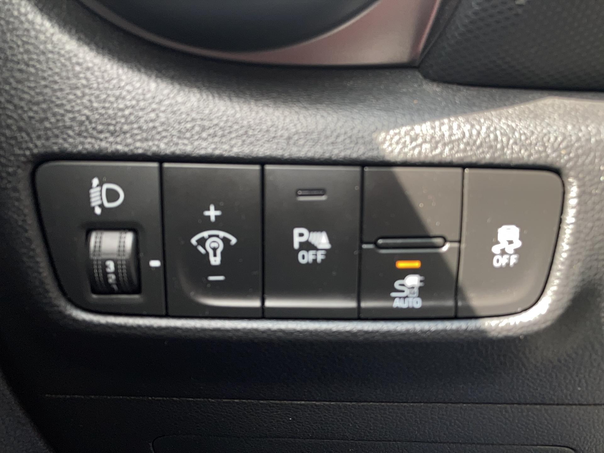HYUNDAI Kona Electrique 39 kWh - 136 ch Intuitive - Véhicule Occasion - Océane Auto HYUNDAI Kona Electrique 39 kWh - 136 ch Intuitive - Véhicule Occasion Océane Auto