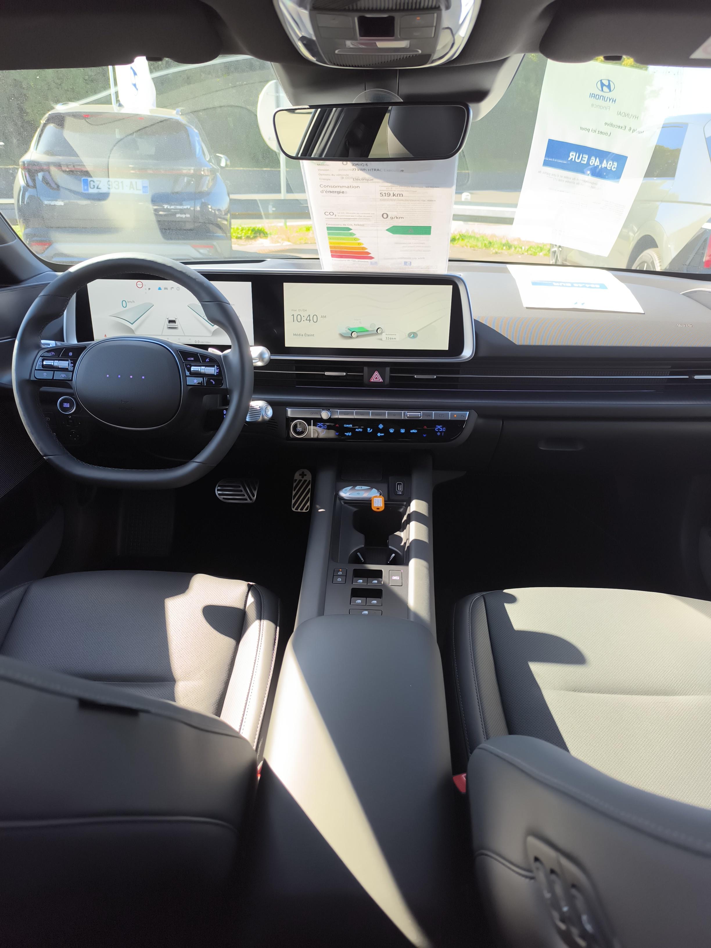HYUNDAI Ioniq 6 77 kWh HTRAC - 325 ch Executive - Véhicule Occasion - Océane Auto HYUNDAI Ioniq 6 77 kWh HTRAC - 325 ch Executive - Véhicule Occasion Océane Auto