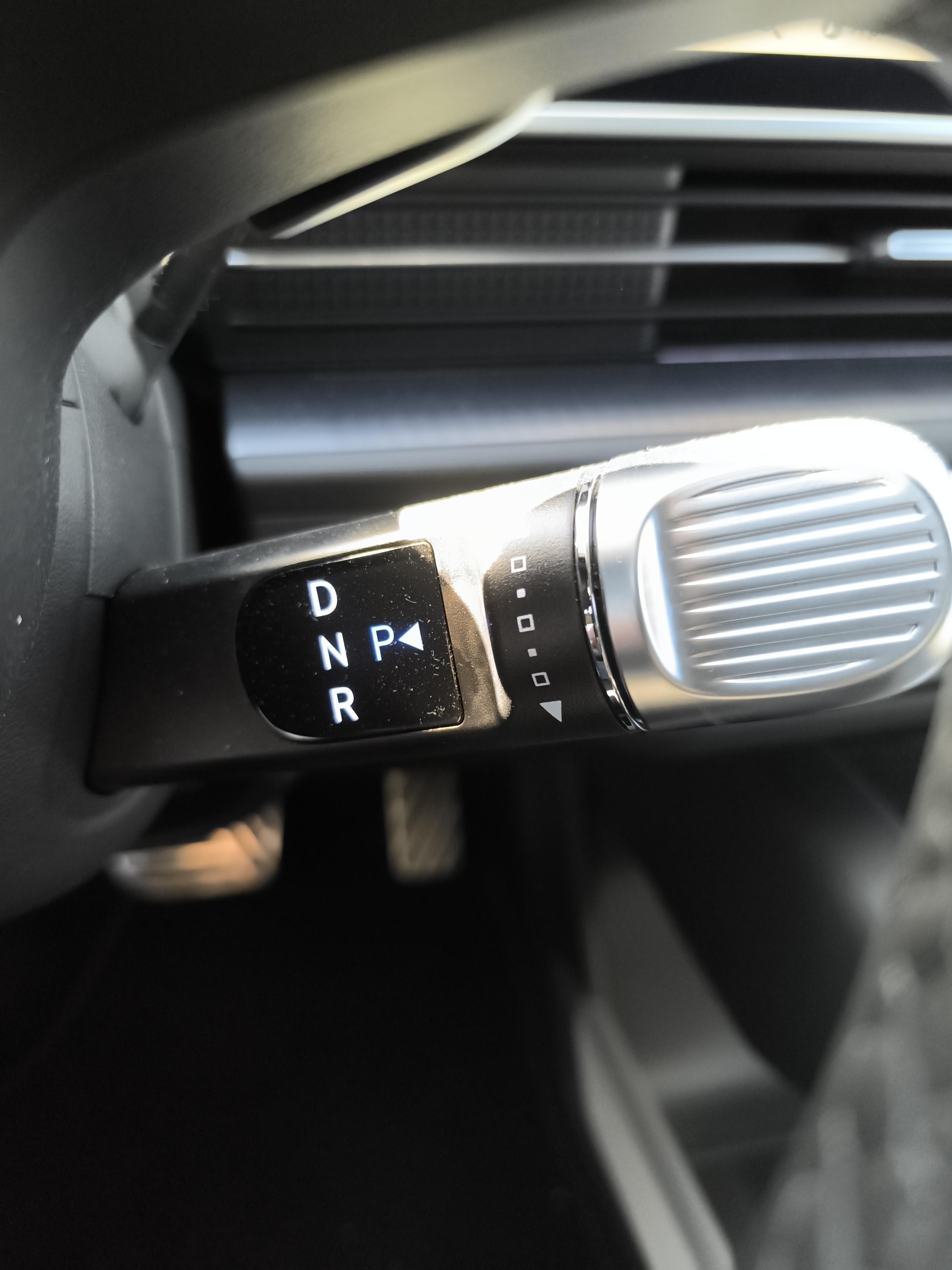 HYUNDAI Ioniq 6 77 kWh HTRAC - 325 ch Executive - Véhicule Occasion - Océane Auto HYUNDAI Ioniq 6 77 kWh HTRAC - 325 ch Executive - Véhicule Occasion Océane Auto