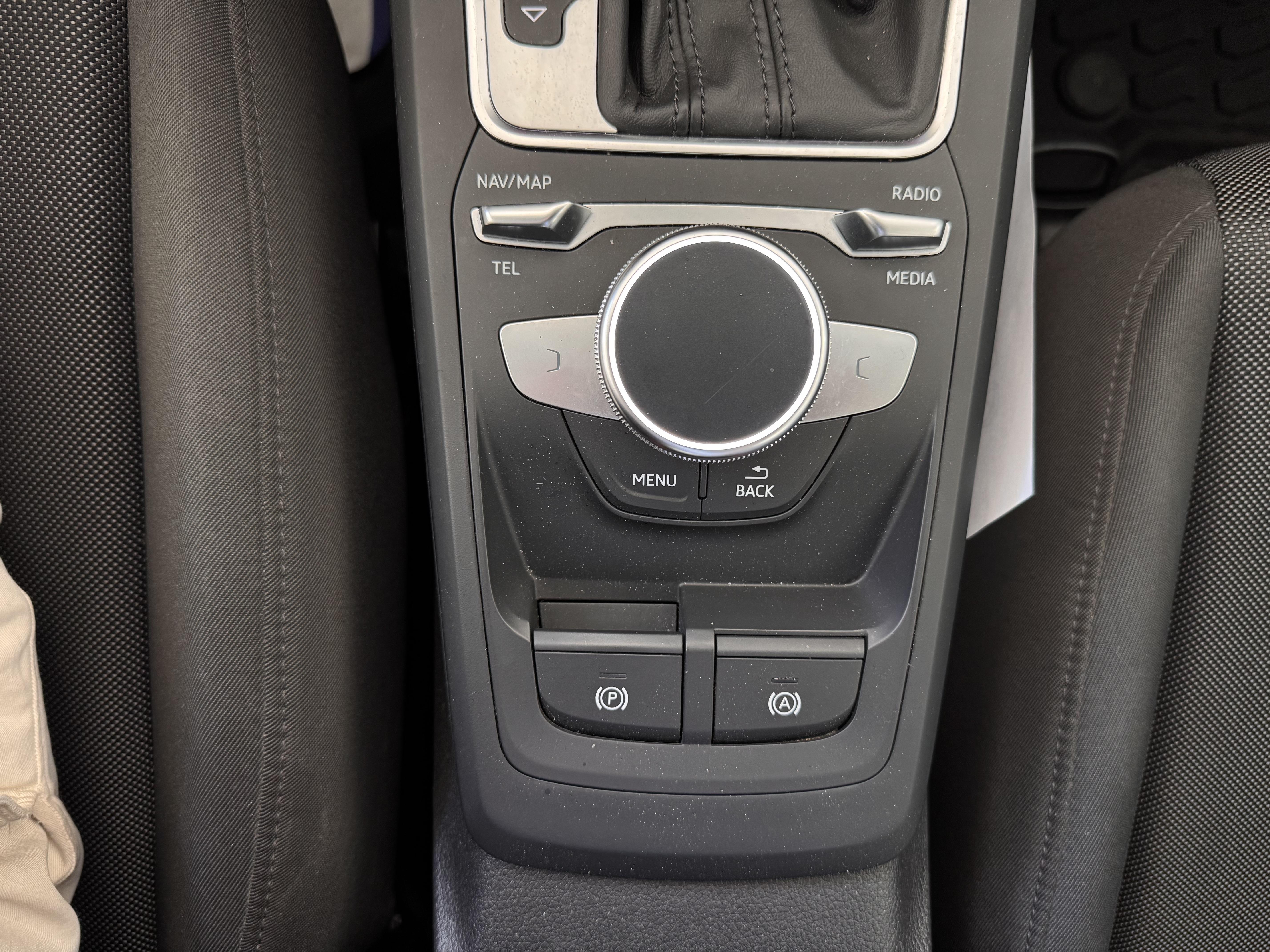 AUDI Q2 35 TFSI 150 S tronic 7 Advanced - Véhicule Occasion - Océane Auto AUDI Q2 35 TFSI 150 S tronic 7 Advanced - Véhicule Occasion Océane Auto
