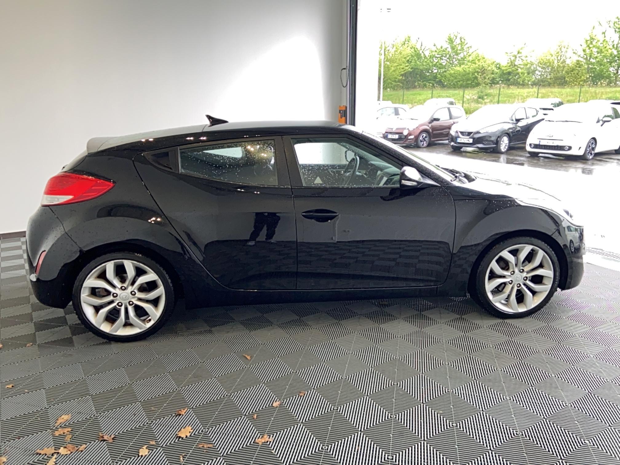 HYUNDAI Veloster 1.6 GDI 140 Pack Sensation DCT-6 - Véhicule Occasion - Océane Auto HYUNDAI Veloster 1.6 GDI 140 Pack Sensation DCT-6 - Véhicule Occasion Océane Auto