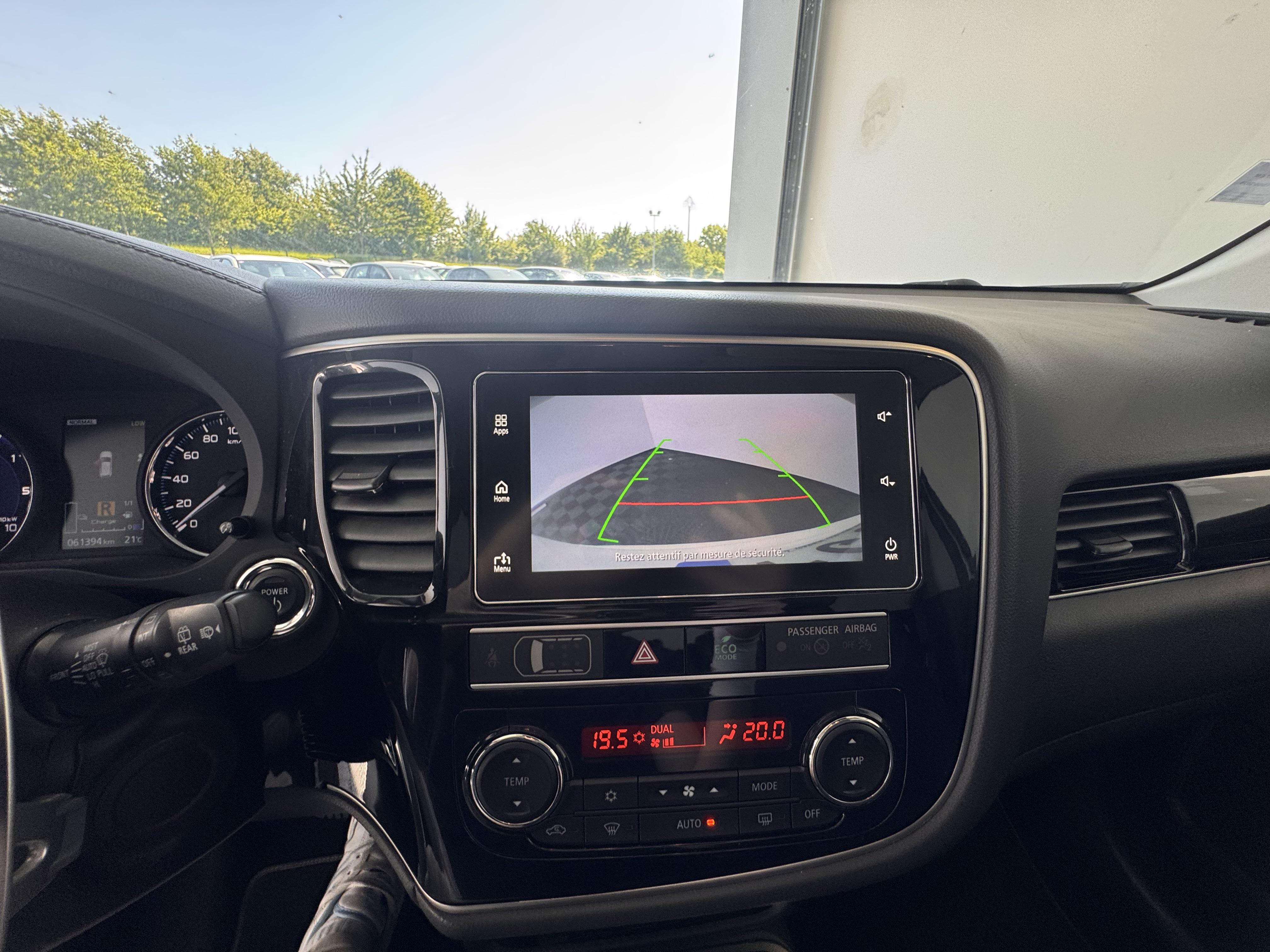 MITSUBISHI Outlander 2.4l PHEV Twin Motor 4WD Business - Véhicule Occasion - Océane Auto MITSUBISHI Outlander 2.4l PHEV Twin Motor 4WD Business - Véhicule Occasion Océane Auto