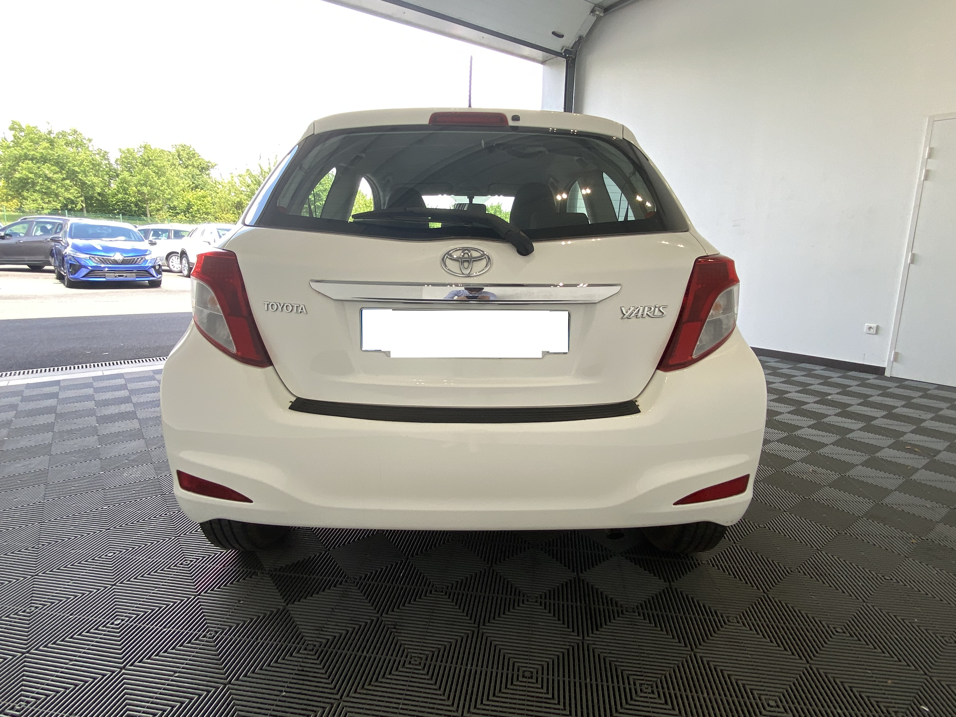 TOYOTA Yaris 90 D-4D Dynamic - Véhicule Occasion - Océane Auto TOYOTA Yaris 90 D-4D Dynamic - Véhicule Occasion Océane Auto